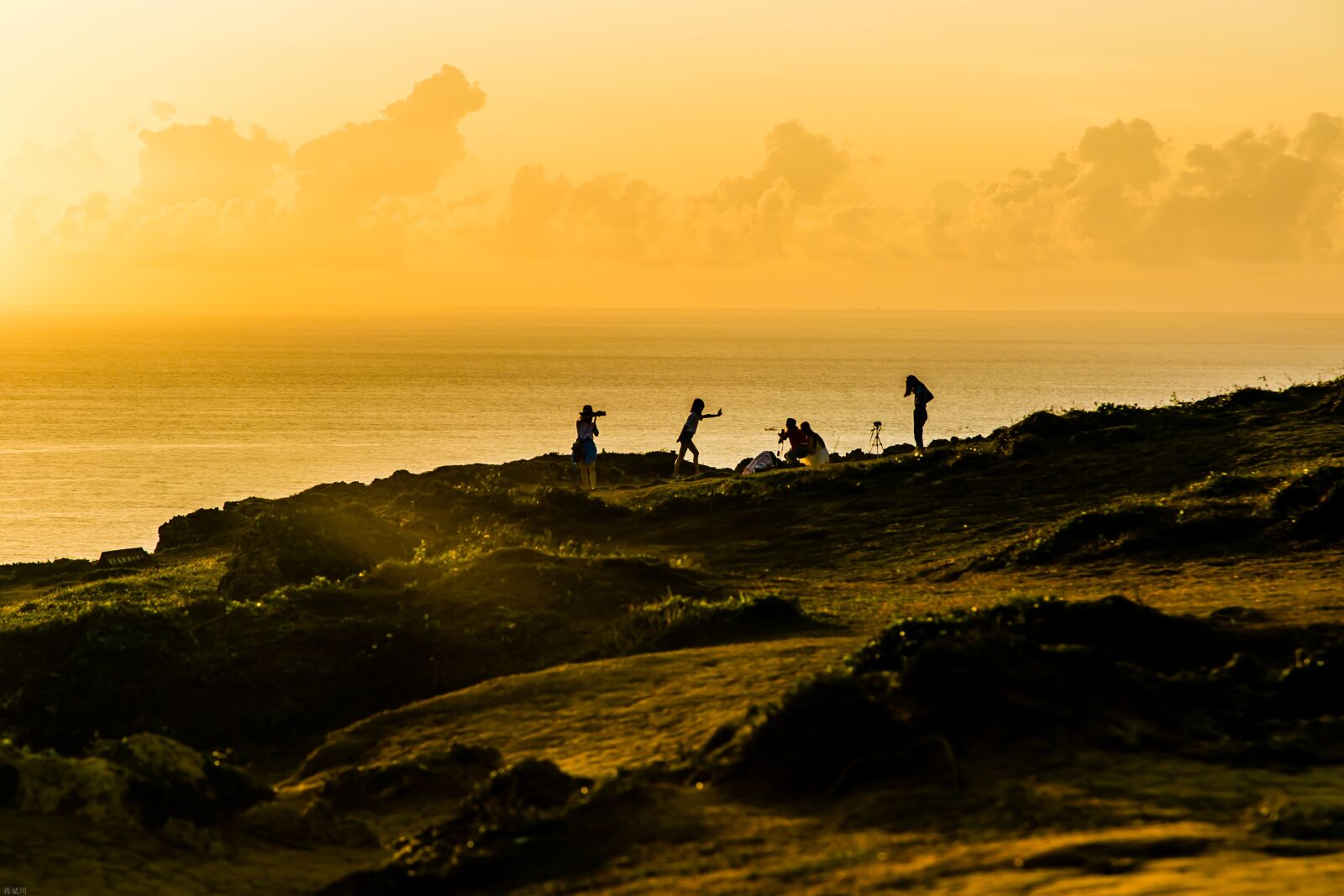 Canon EF 24-105mm F4L IS USM sample photo. Twilight, beach, taiwan photography