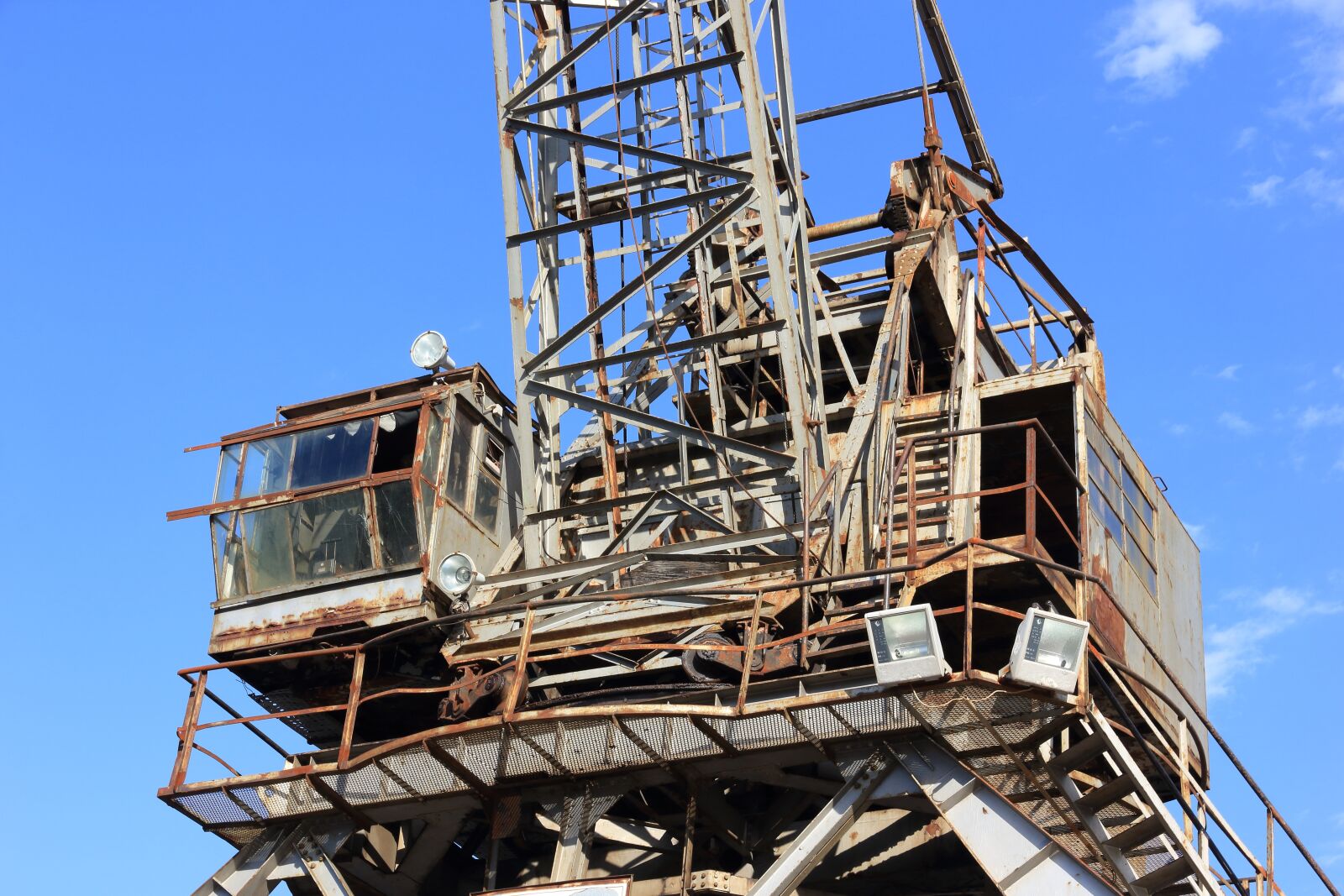 Canon EOS 550D (EOS Rebel T2i / EOS Kiss X4) sample photo. Croatia, bakar, industry photography