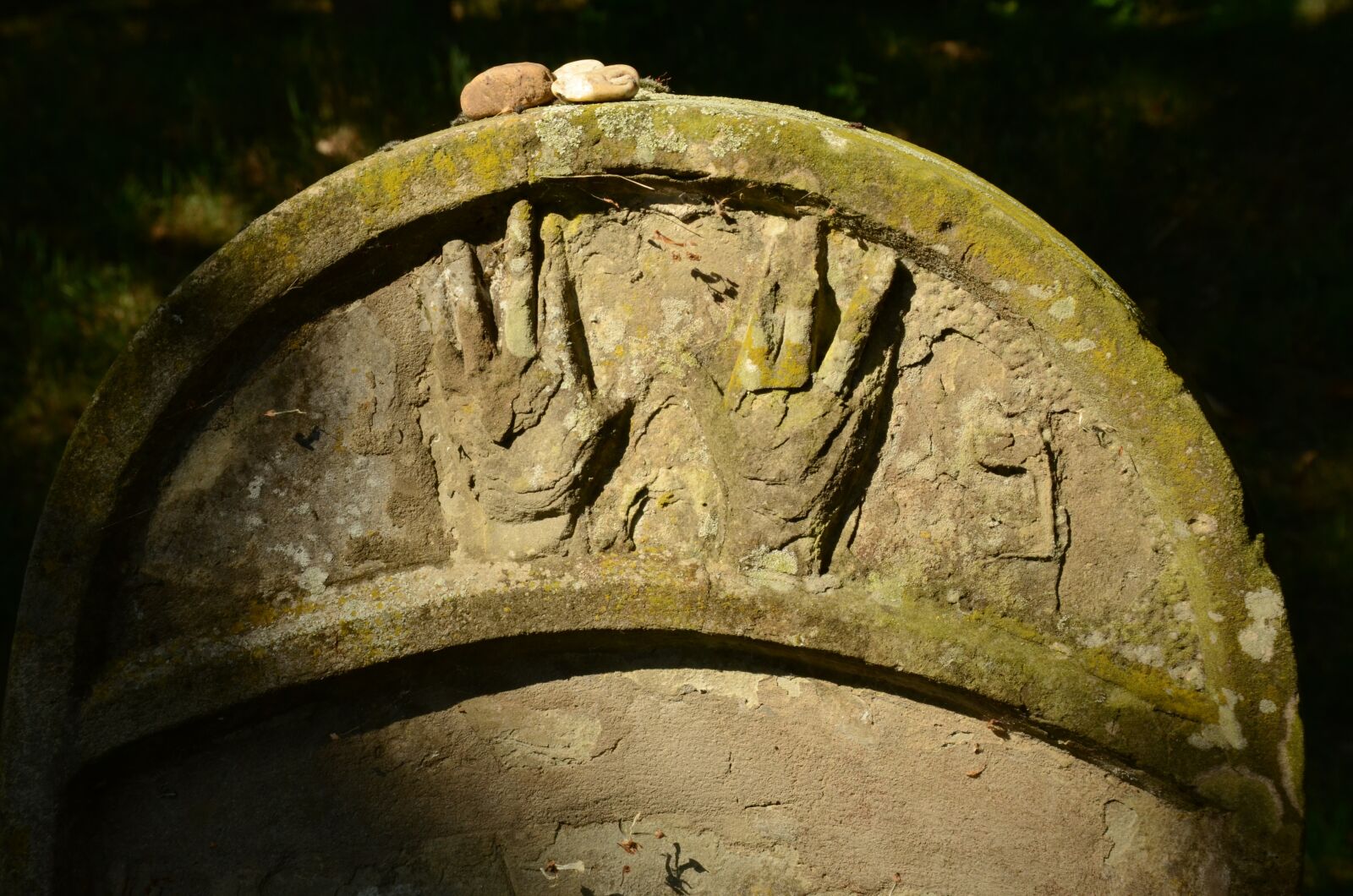 Nikon D7000 sample photo. Tombstone, grave, cemetery photography