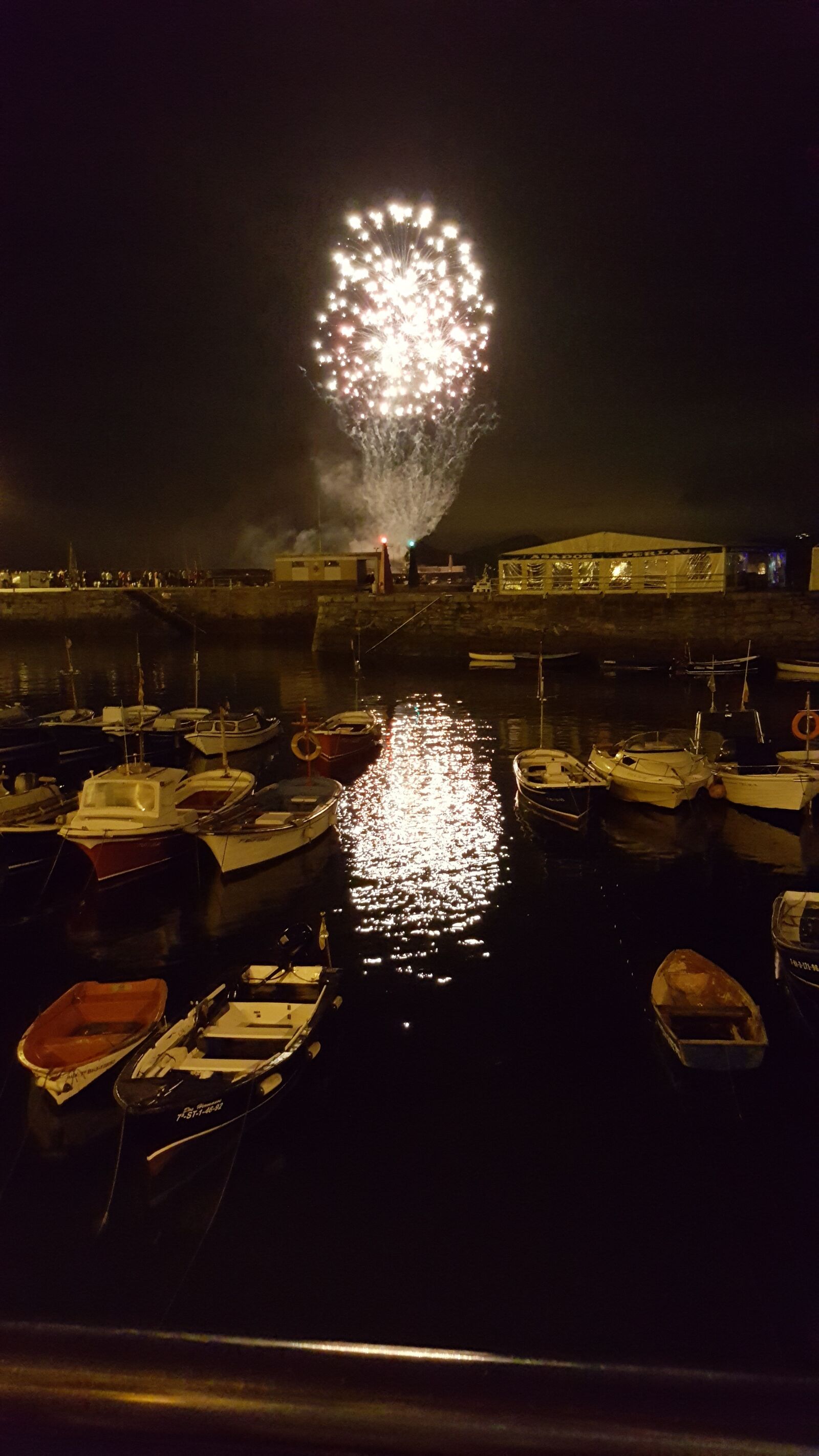 Samsung Galaxy S6 sample photo. Firework, fuegos atificiales, cantabria photography