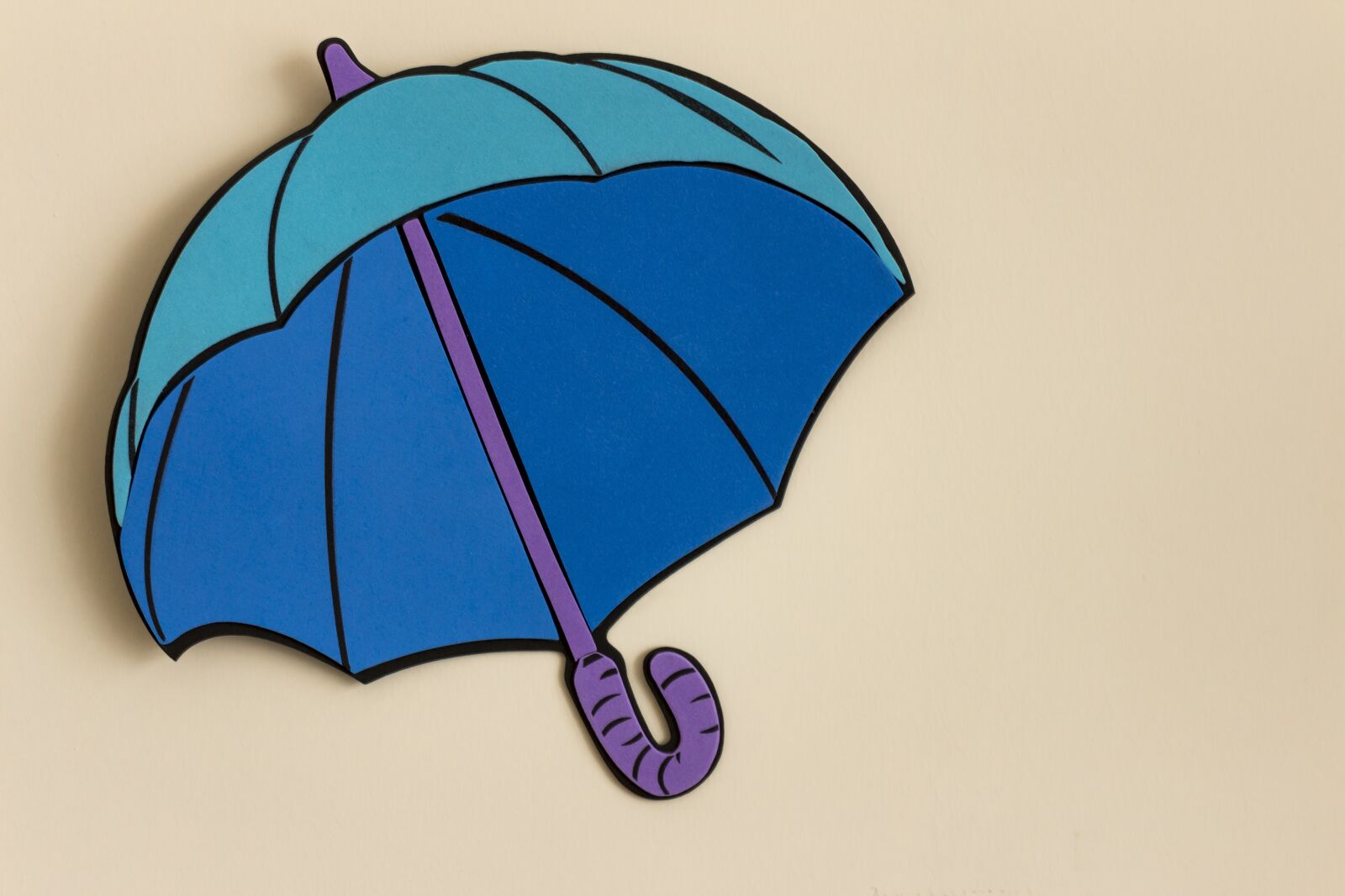Canon EOS 700D (EOS Rebel T5i / EOS Kiss X7i) sample photo. Wall, ornament, umbrella photography