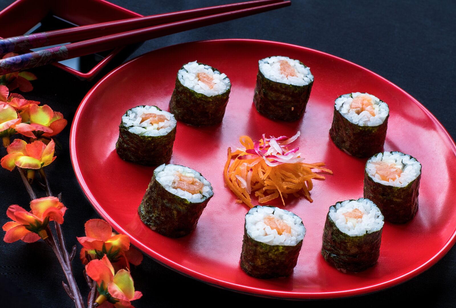 Canon EOS 750D (EOS Rebel T6i / EOS Kiss X8i) sample photo. Sushi, japanese food, japanese photography