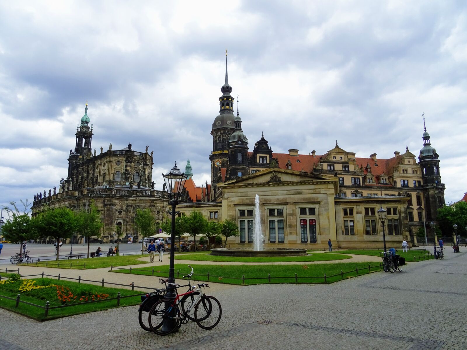 Sony DSC-HX60 sample photo. Dresden, germany, hofkirche photography