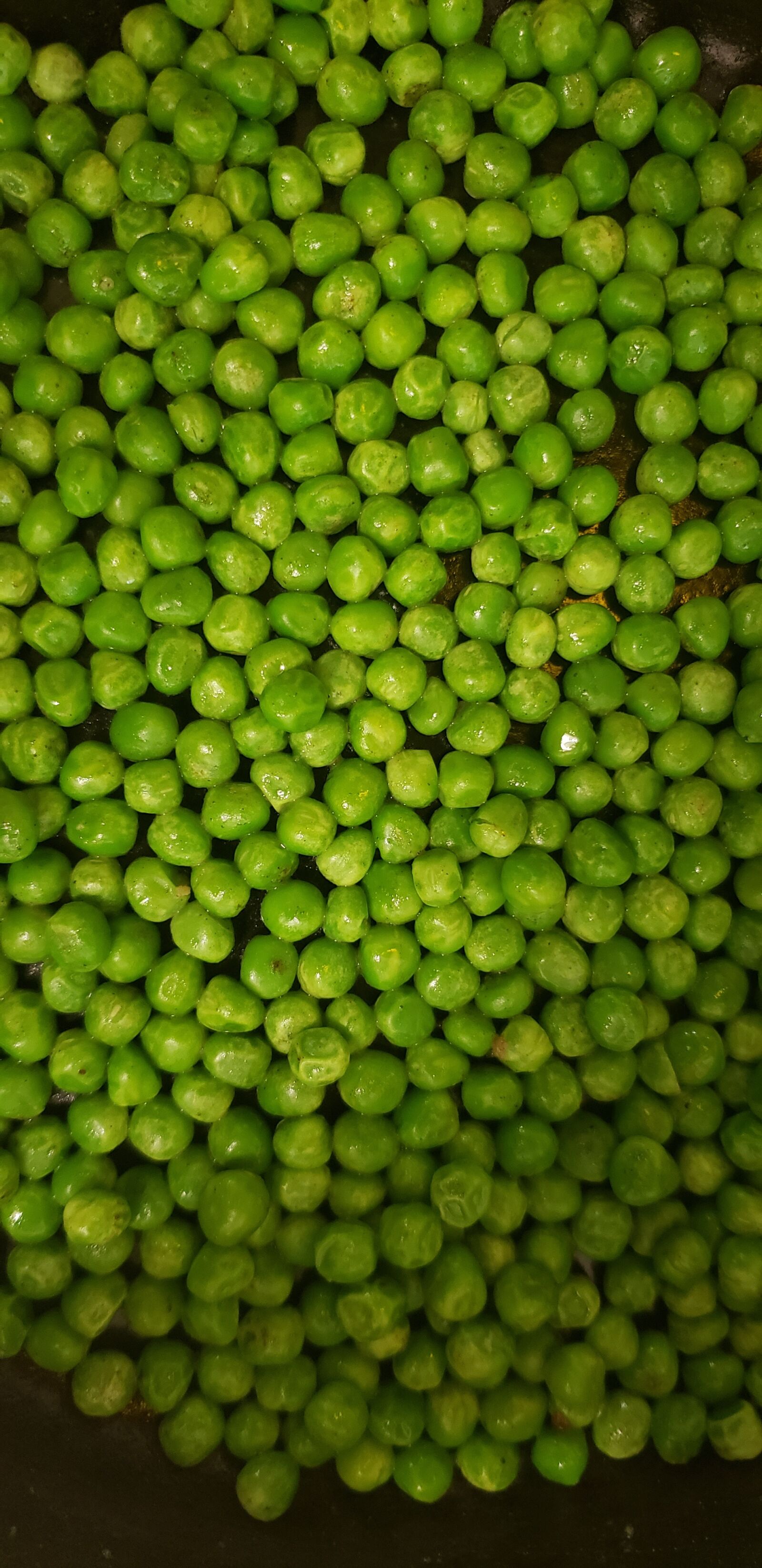 Samsung Galaxy S9 sample photo. Peas, green, food photography