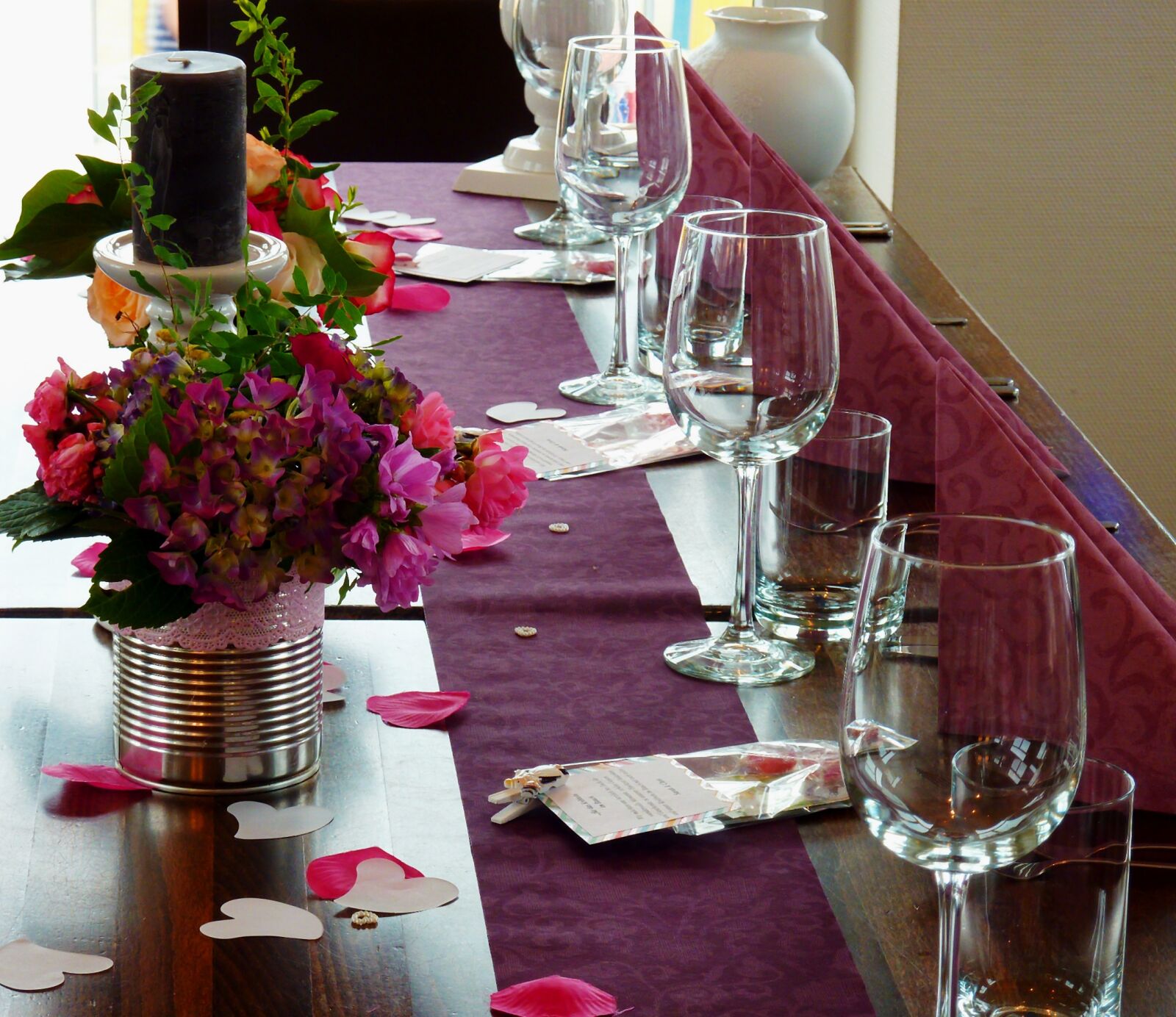 Panasonic DMC-TZ7 sample photo. Board, festival, banquet table photography