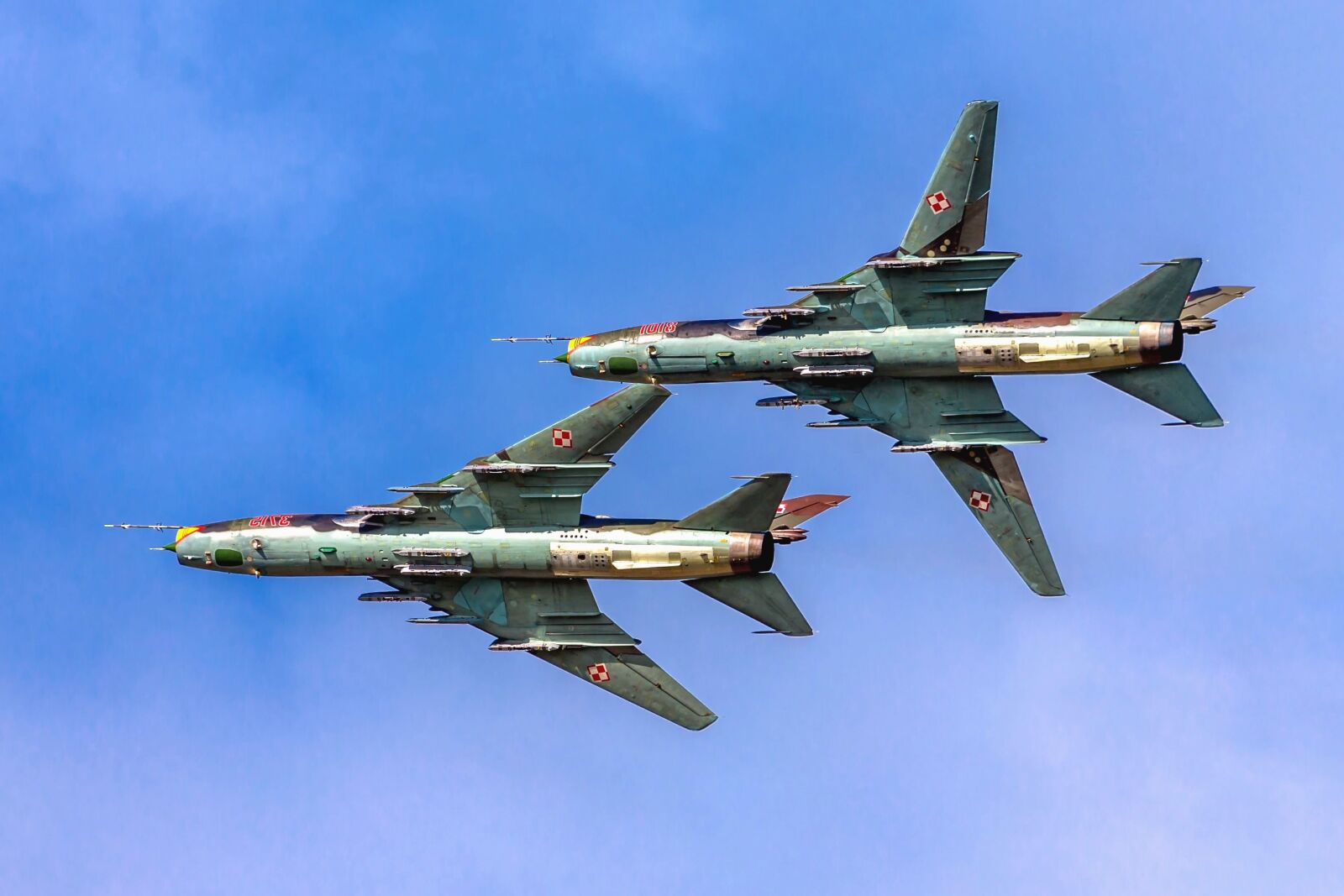 Canon EOS 5D Mark III sample photo. Vehicle, aeroplane, flying, metal photography