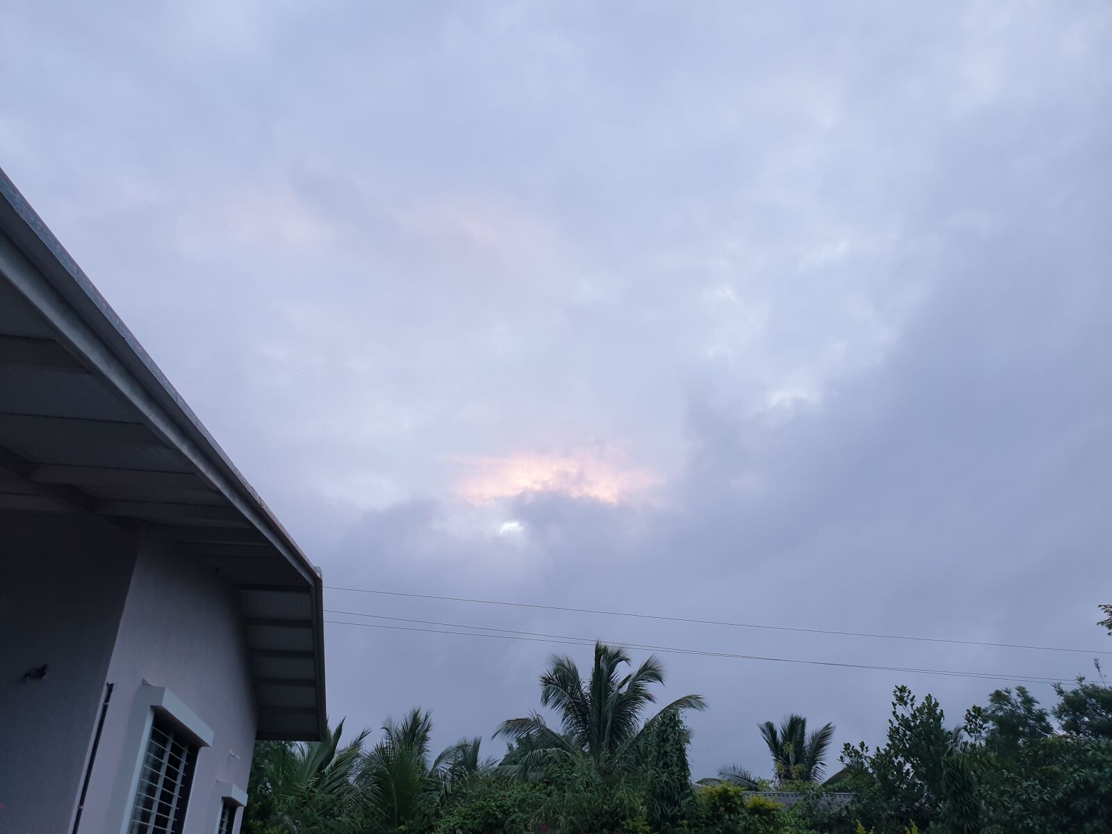 Samsung SM-N960F sample photo. Farmhouse, clouds, nature photography