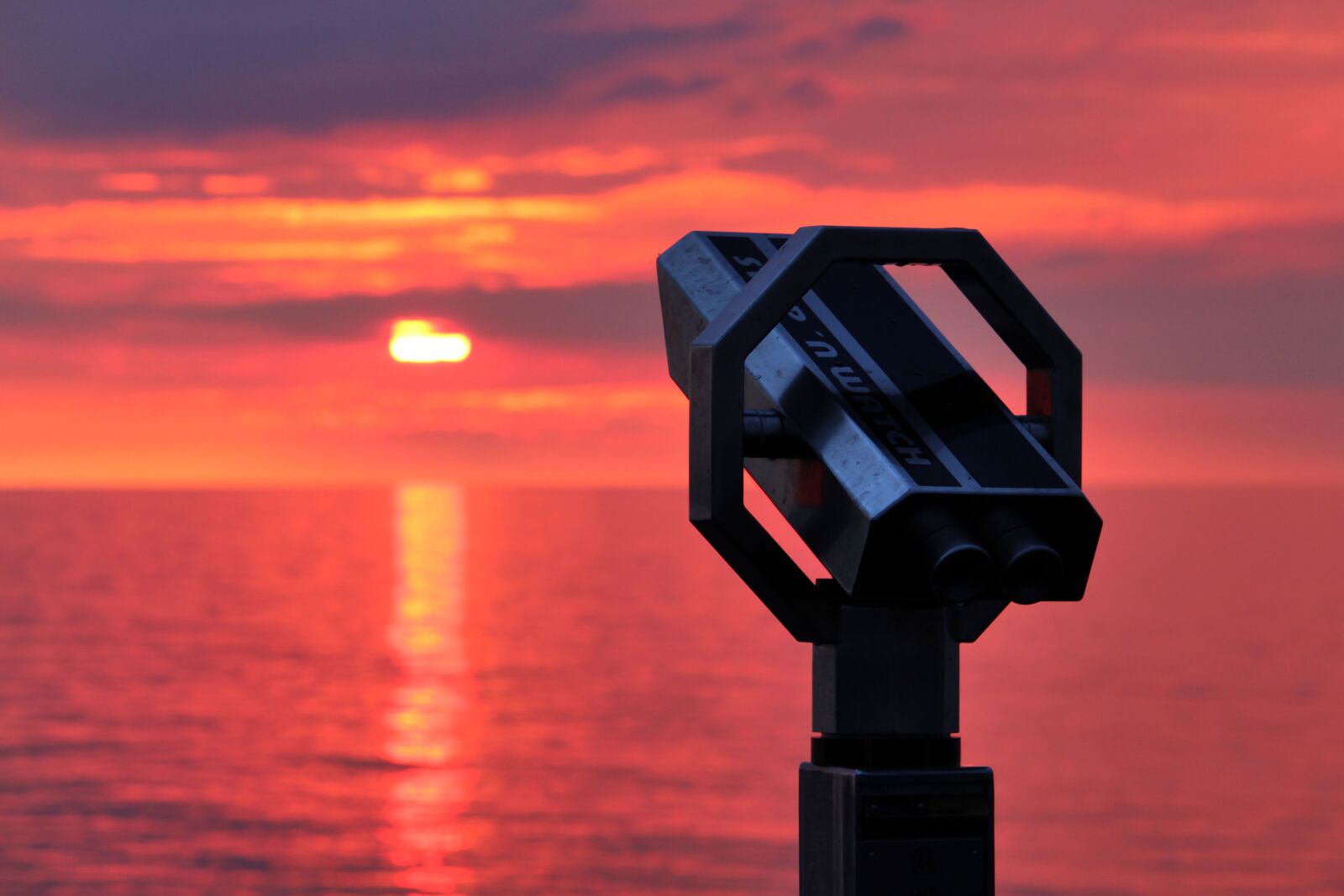 Canon EF-S 55-250mm F4-5.6 IS STM sample photo. Sunset, sea, sky photography