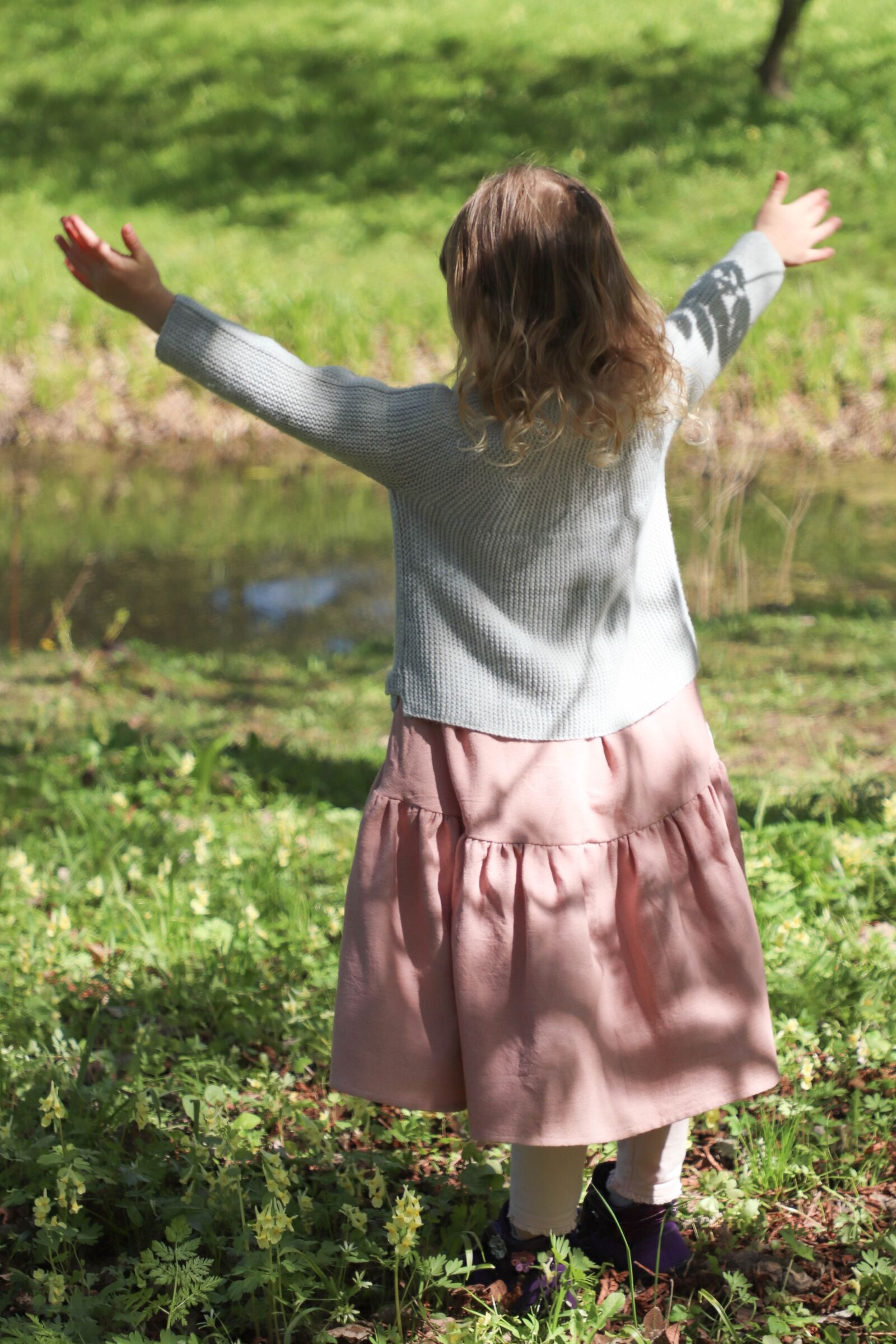Canon EOS 77D (EOS 9000D / EOS 770D) sample photo. Baby, girl, park photography