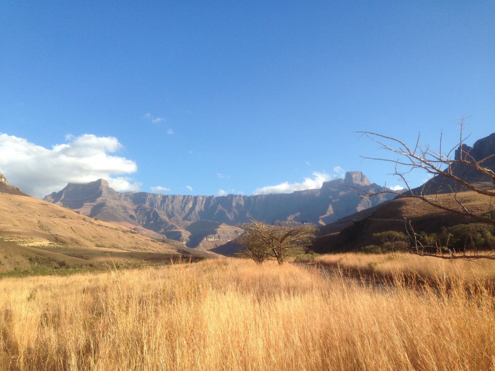 iPhone 5 back camera 4.12mm f/2.4 sample photo. Drakensberg, amphitheater, mountains photography