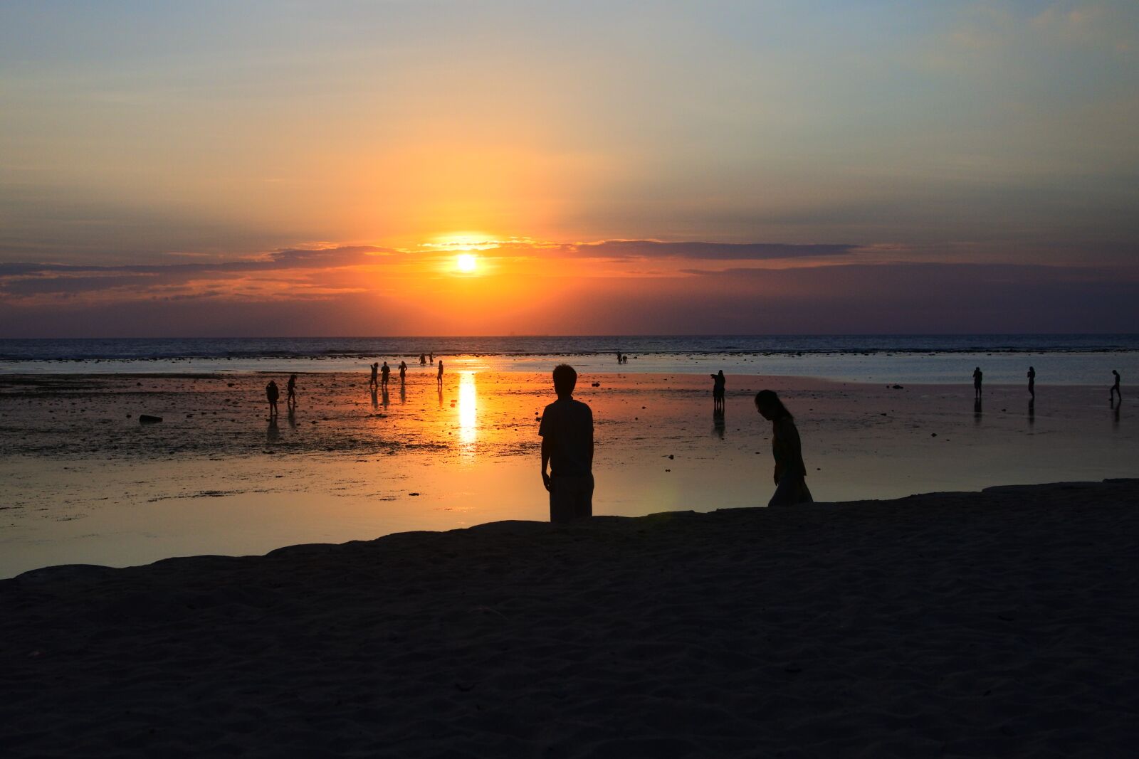 Nikon 1 Nikkor 18.5mm F1.8 sample photo. Sunset, beach, ocean photography