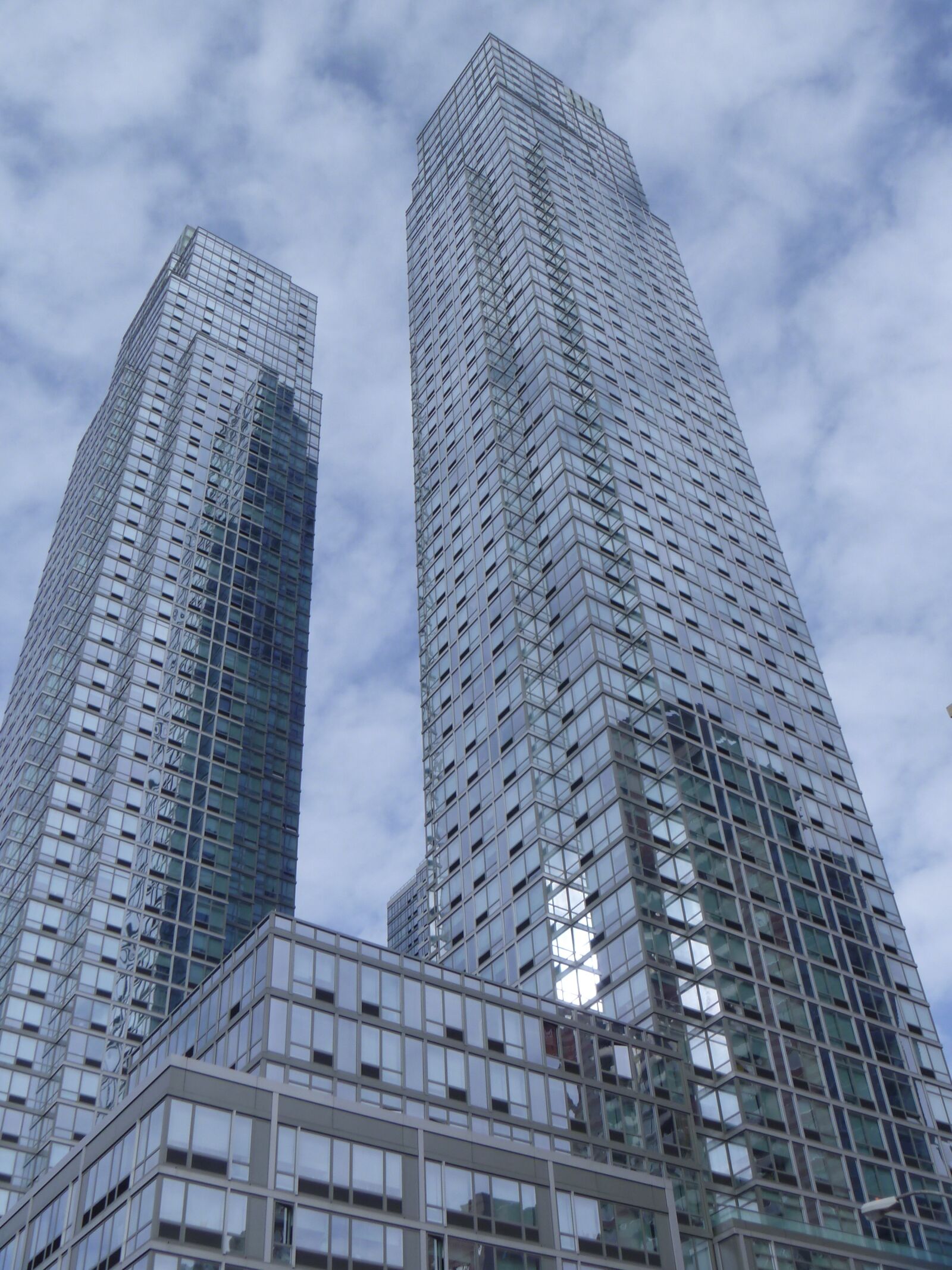 Panasonic DMC-FP1 sample photo. Skyscraper, office, architecture photography