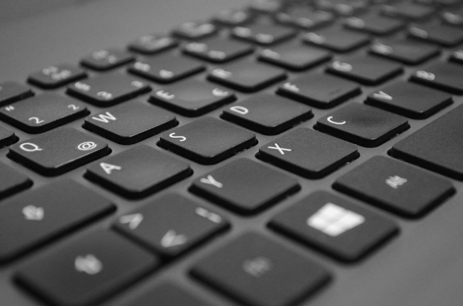 Nikon D5100 sample photo. Keyboard, laptop, keys photography