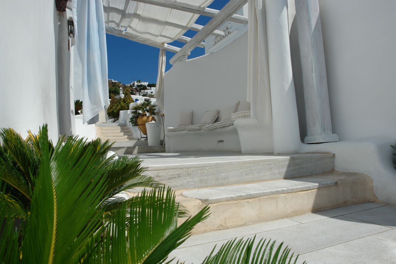 Sony DSC-R1 sample photo. Mikonos, greece, aegean photography