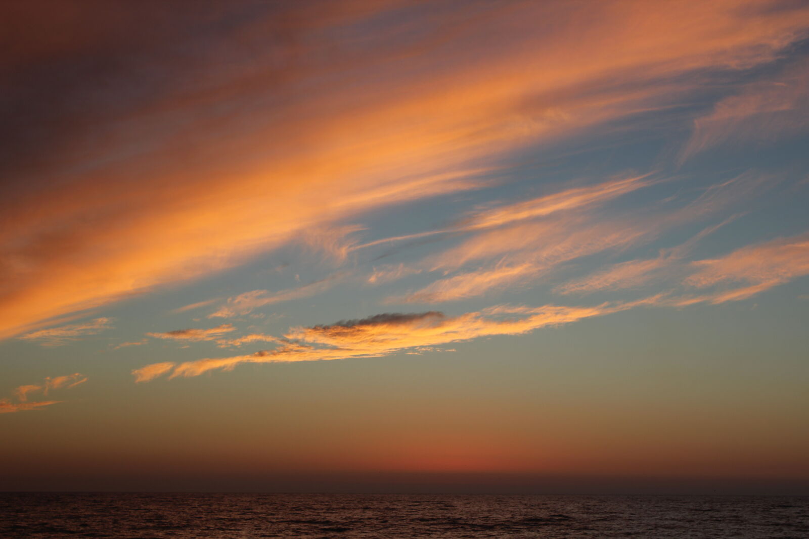 Canon EOS 550D (EOS Rebel T2i / EOS Kiss X4) sample photo. Clouds photography