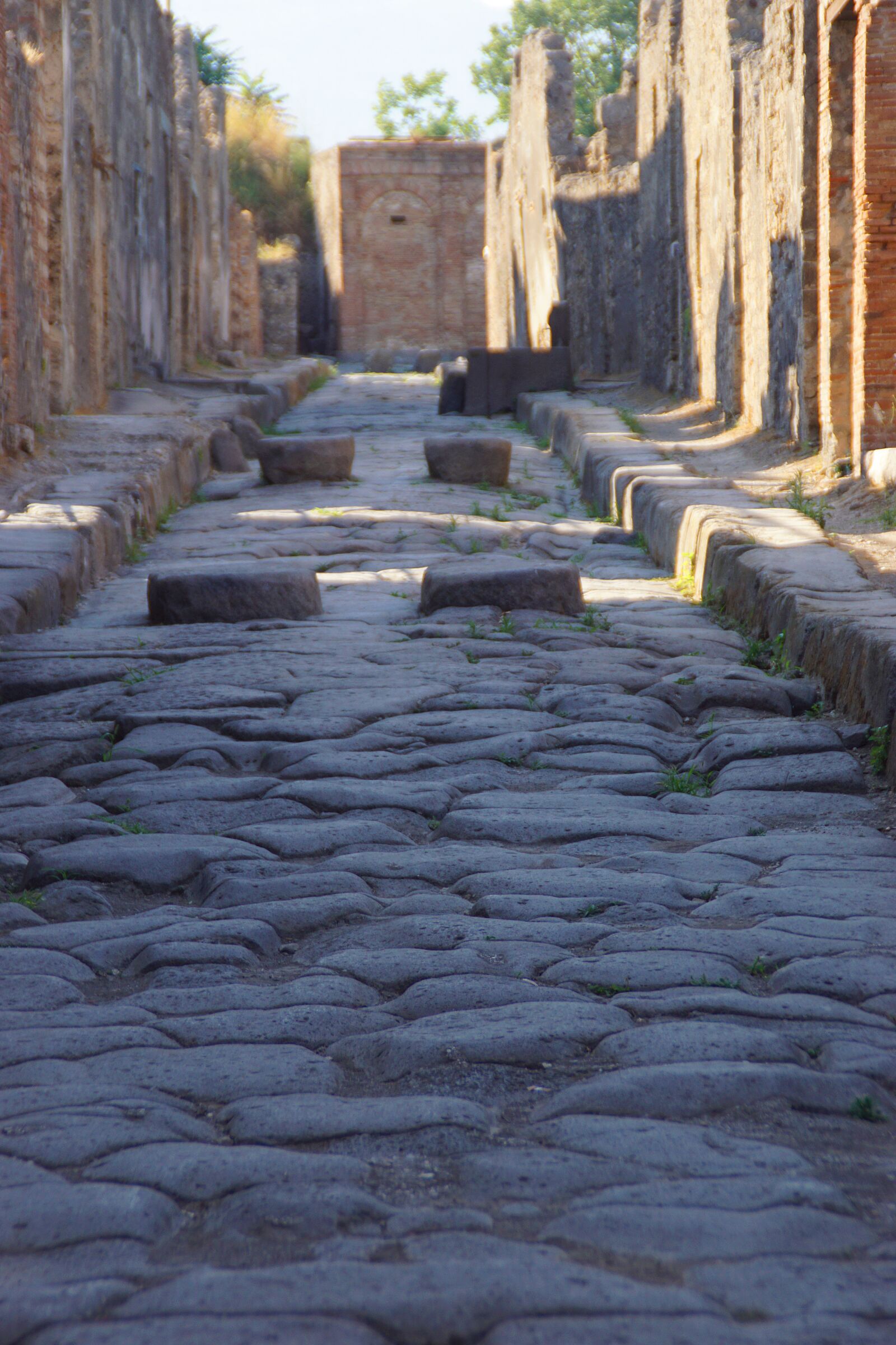 Sony DT 18-200mm F3.5-6.3 sample photo. Pompeii, ruin, antique photography