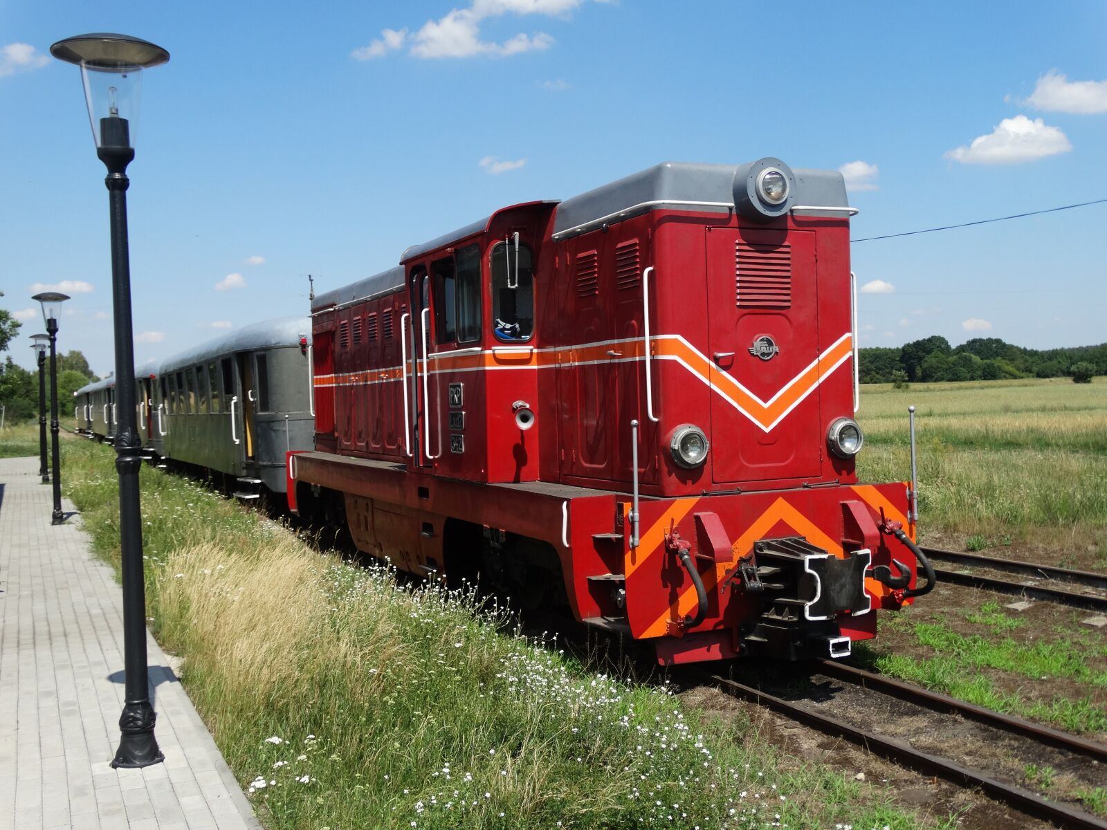 Sony Cyber-shot DSC-HX300 sample photo. Train, the station, railway photography