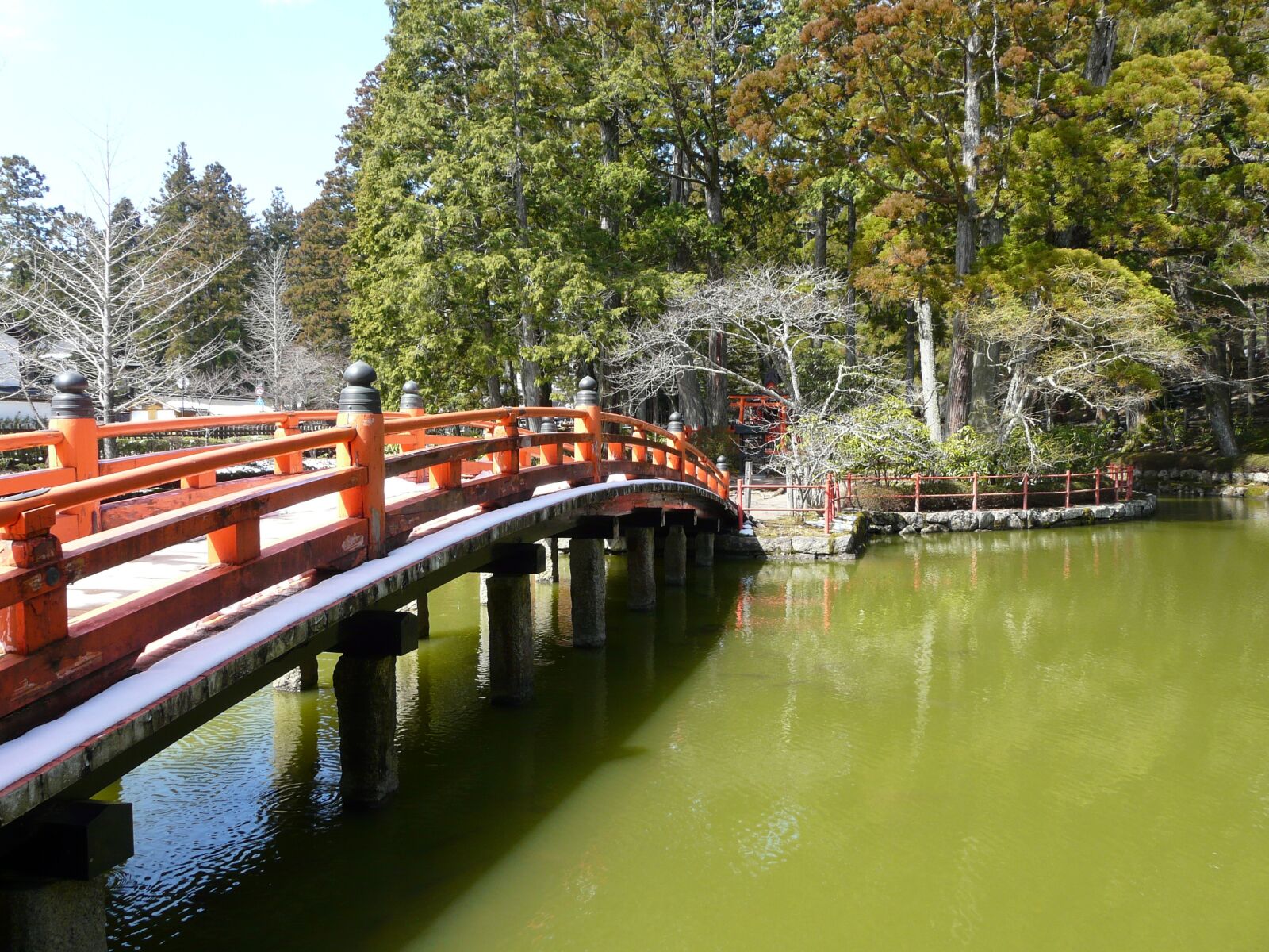 Panasonic DMC-FZ18 sample photo. Japan, koyasan, bridge photography