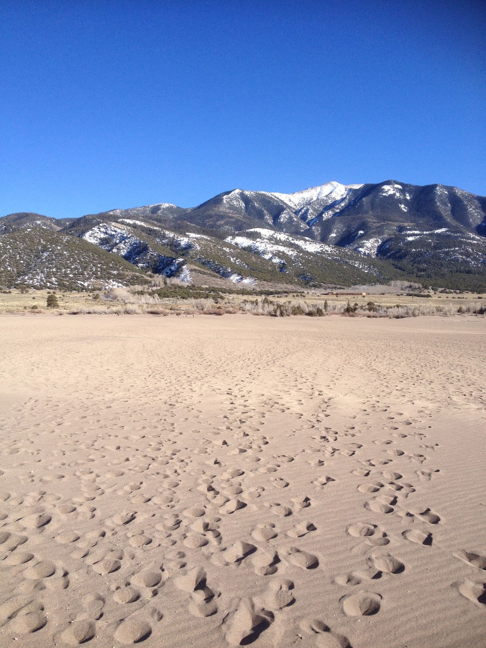 Apple iPhone 4S sample photo. Sand dunes, colorado, mountains photography