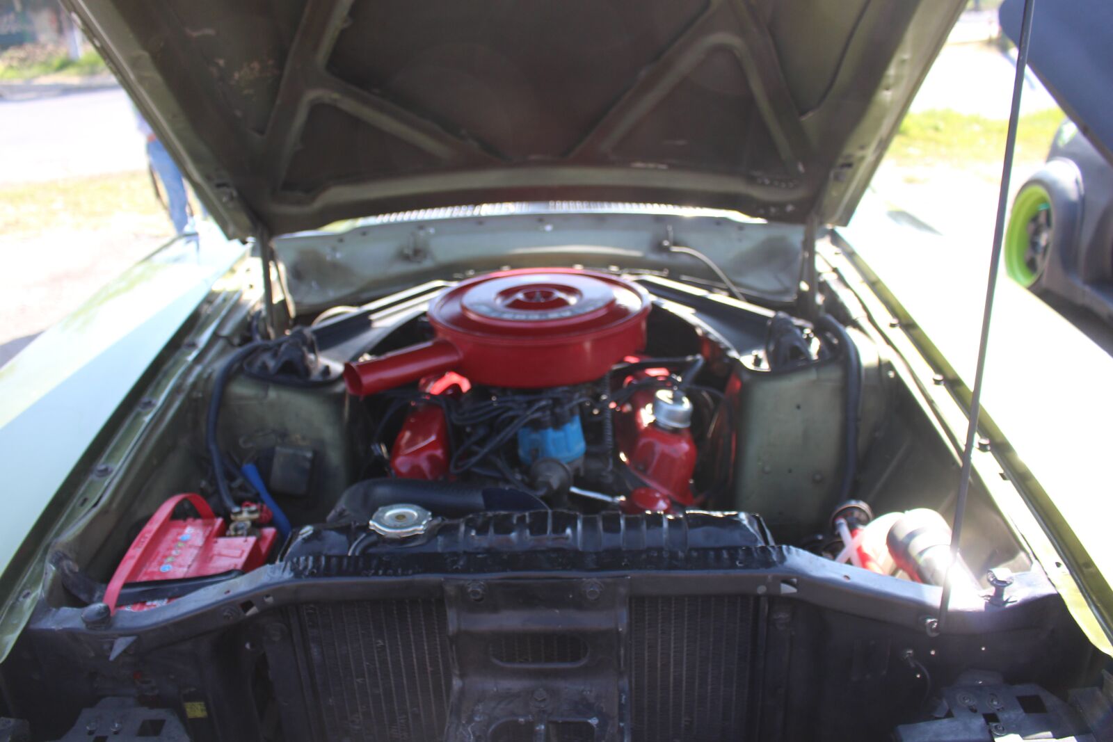 Canon EOS 700D (EOS Rebel T5i / EOS Kiss X7i) sample photo. Engine, exhibition, car photography