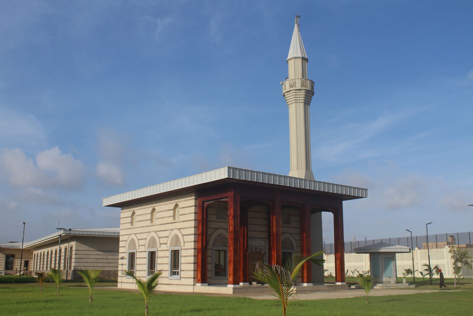 Canon EOS 1300D (EOS Rebel T6 / EOS Kiss X80) sample photo. Cami, masjid, somalia photography
