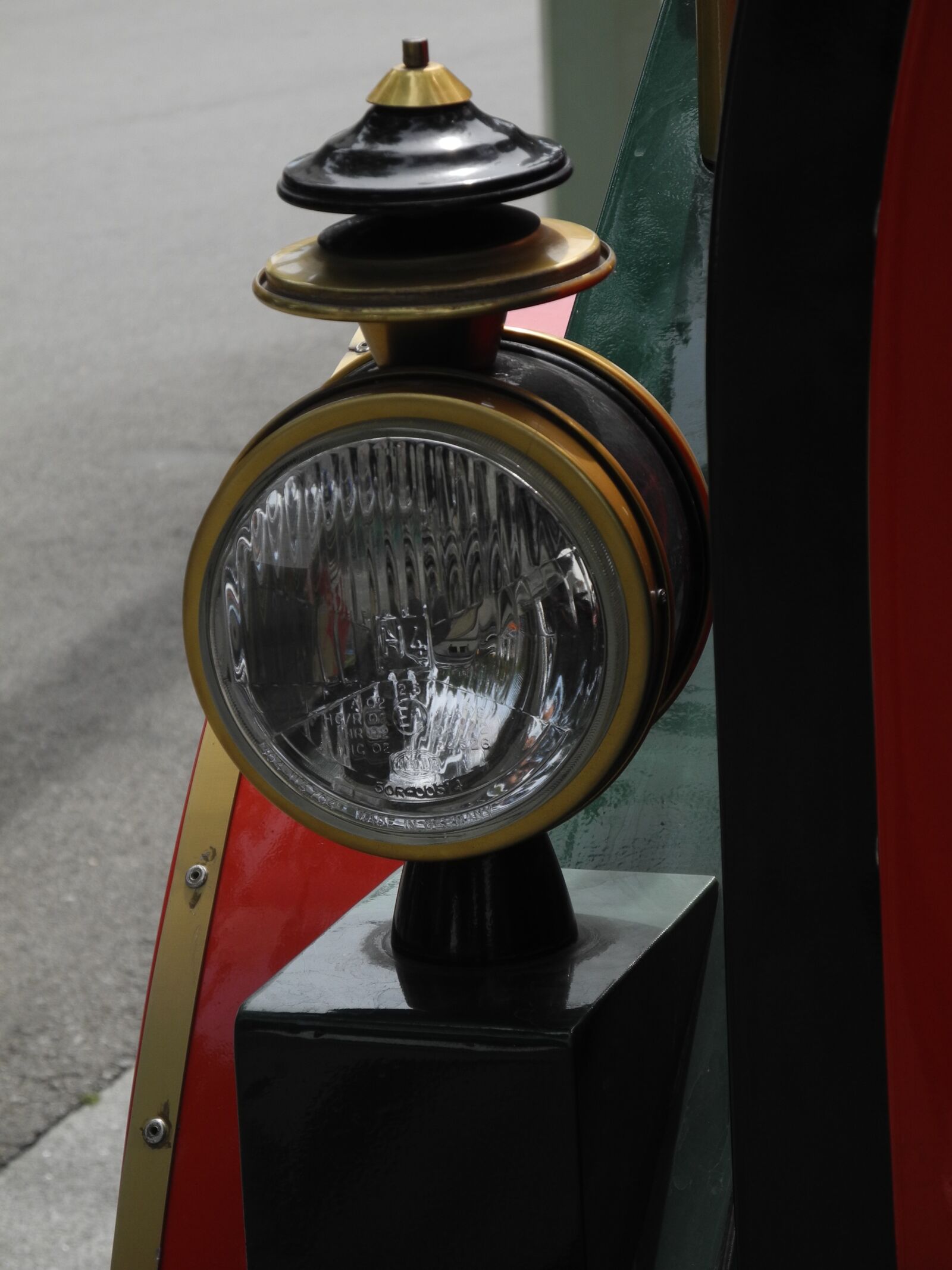 Nikon Coolpix P7000 sample photo. Lantern, old, lamp photography