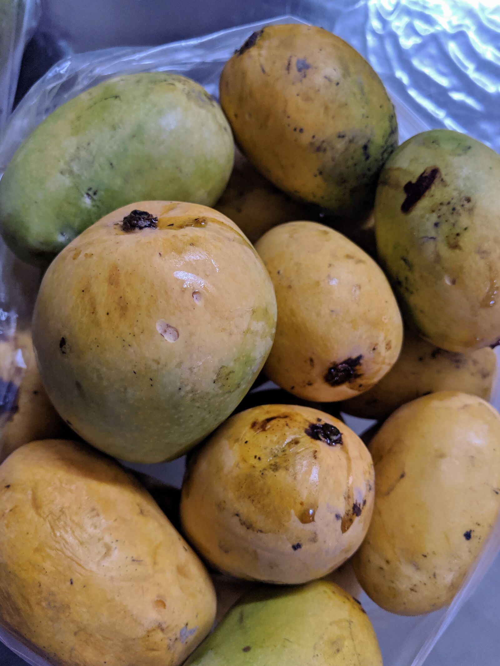 HMD Global Nokia 8 Sirocco sample photo. Mango, india, yellow photography