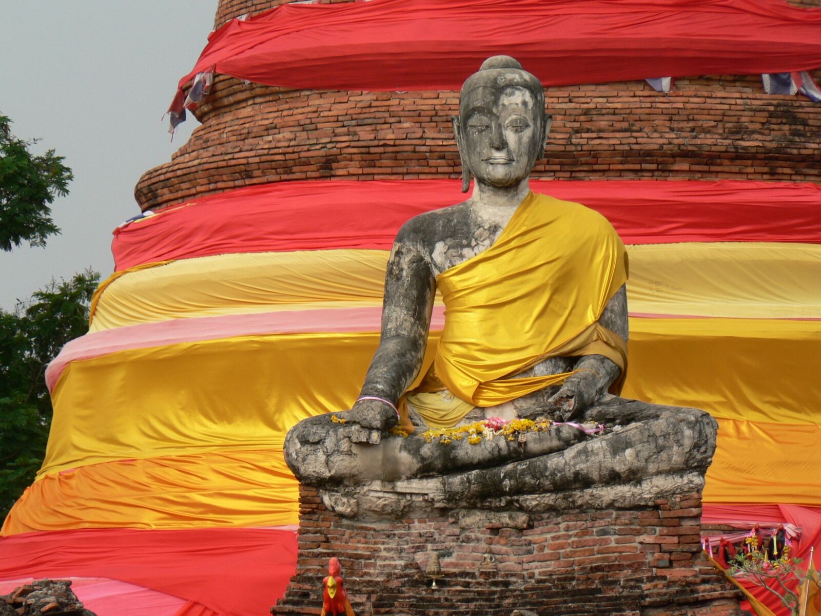 Panasonic DMC-FZ5 sample photo. Thailand, ayuttaya, buddha photography