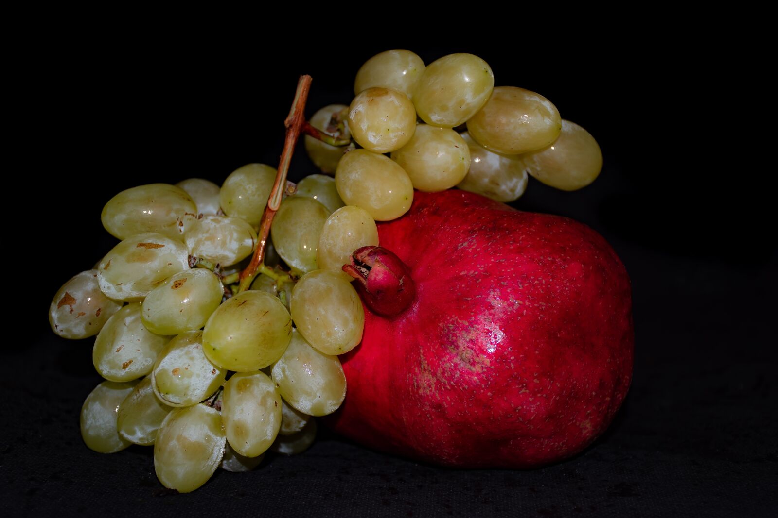 Nikon D5600 sample photo. Naturmort, grape, pomegranate photography