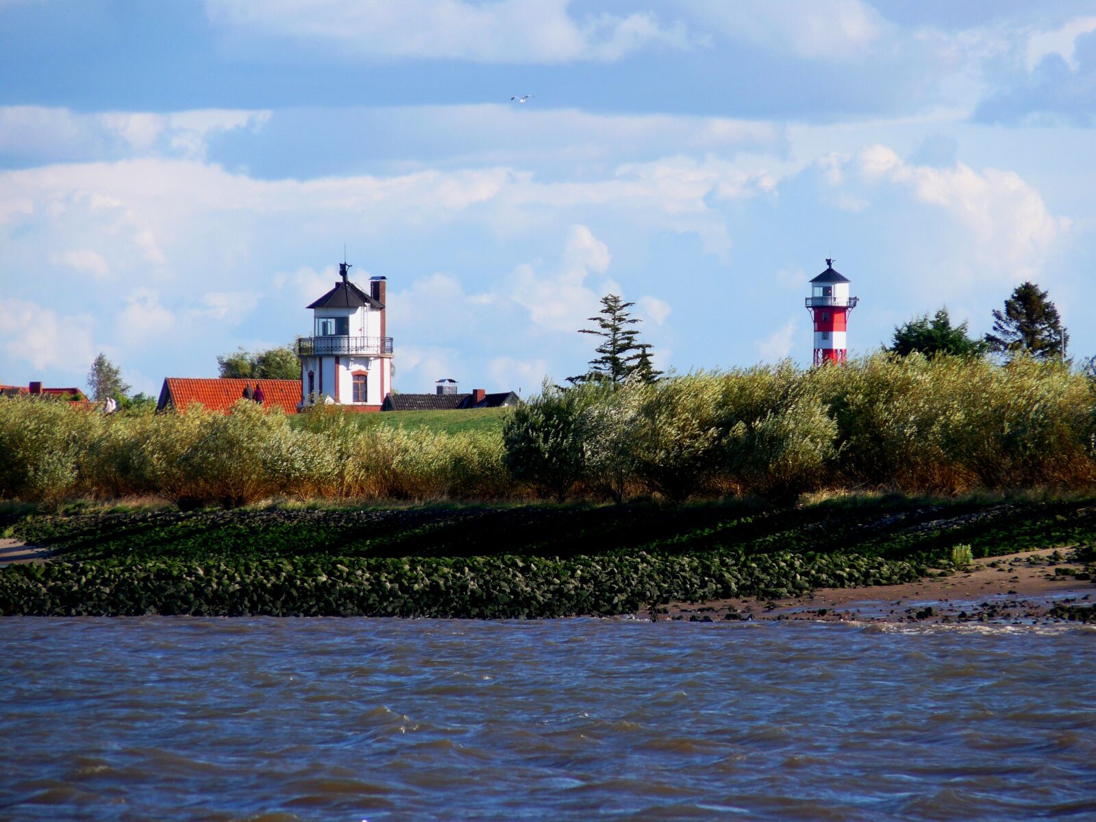 Panasonic Lumix DMC-FZ28 sample photo. Elbe, seafaring, daymark photography