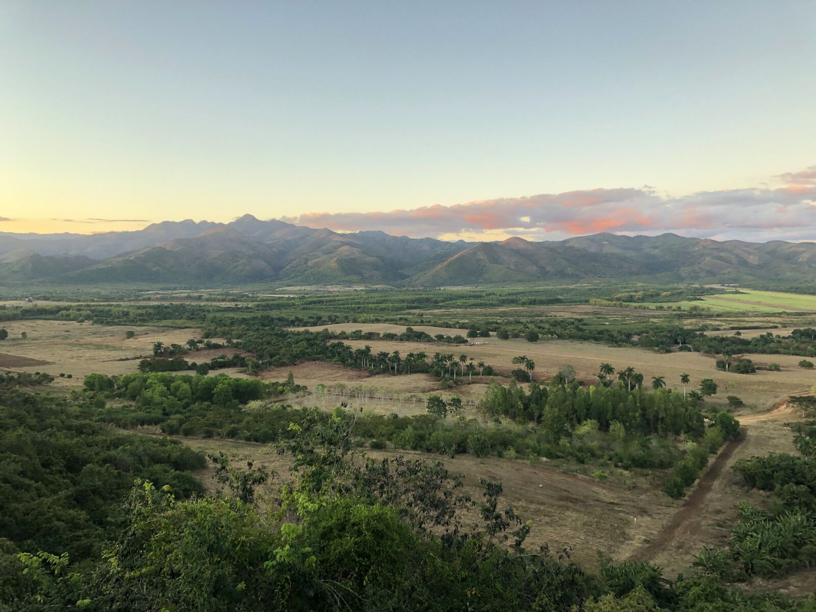 iPhone 8 back camera 3.99mm f/1.8 sample photo. Cuba, vignales valley, vacations photography