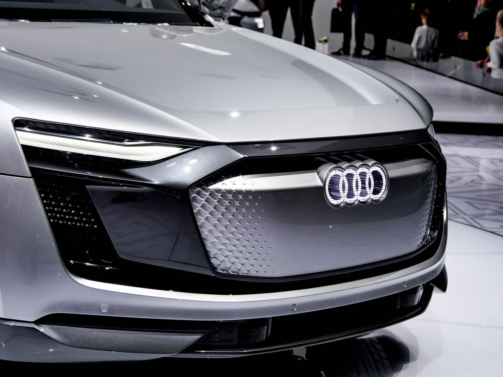 Panasonic Lumix DMC-GX8 sample photo. Audi, study, iaa photography