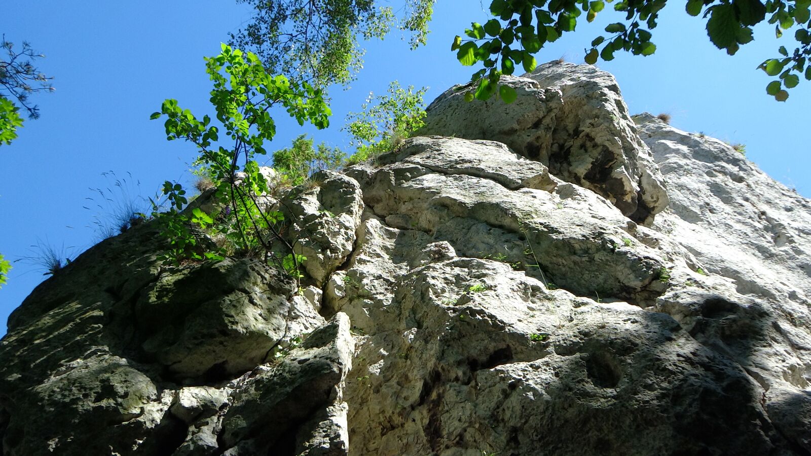 Sony Cyber-shot DSC-WX300 sample photo. Rocks, limestones, landscape photography