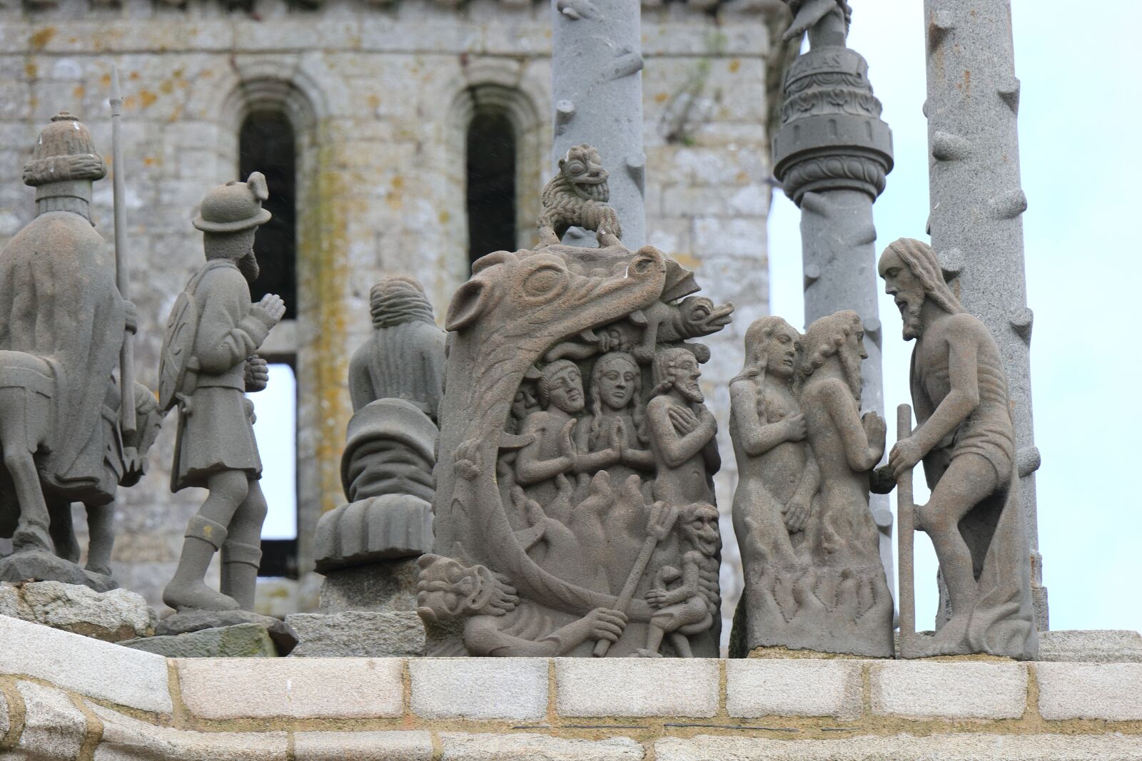 Canon EF-S 18-135mm F3.5-5.6 IS USM sample photo. Calvary, france, pleyben photography