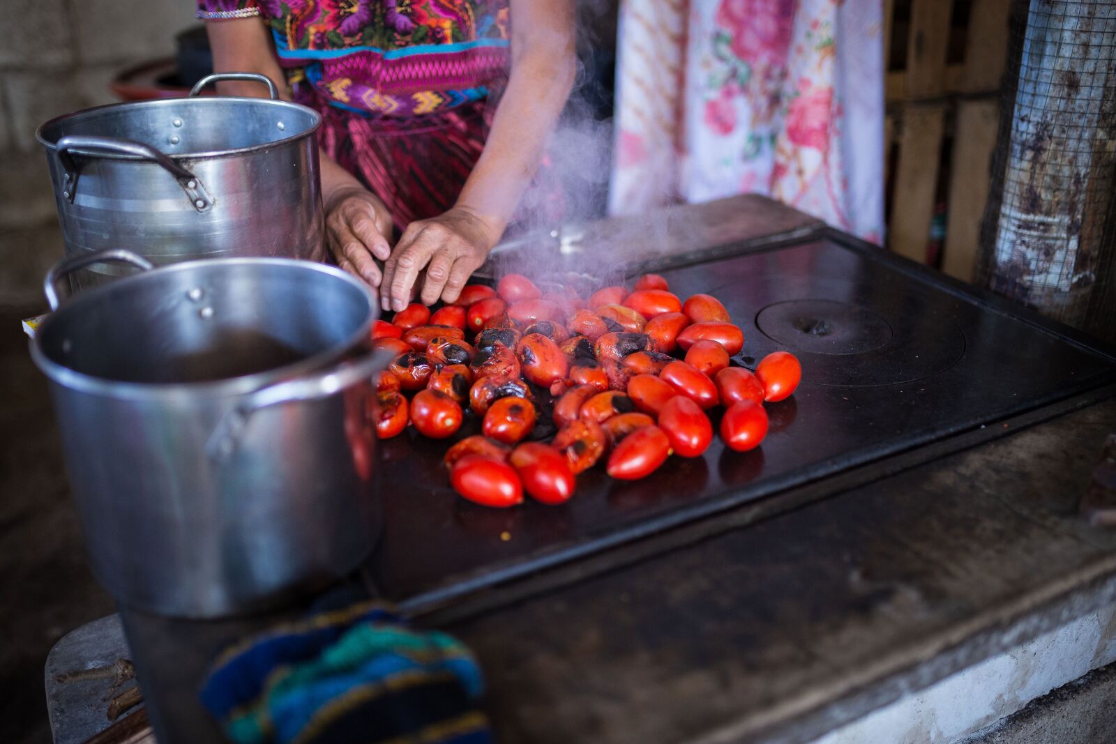Canon EOS 6D sample photo. Village, guatemala, cooking photography