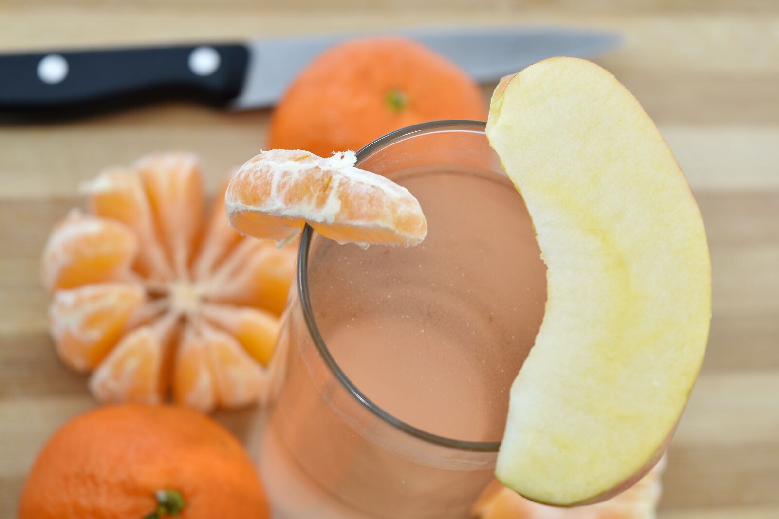 Nikon D5500 sample photo. Apple, breakfast, knife, mandarin photography
