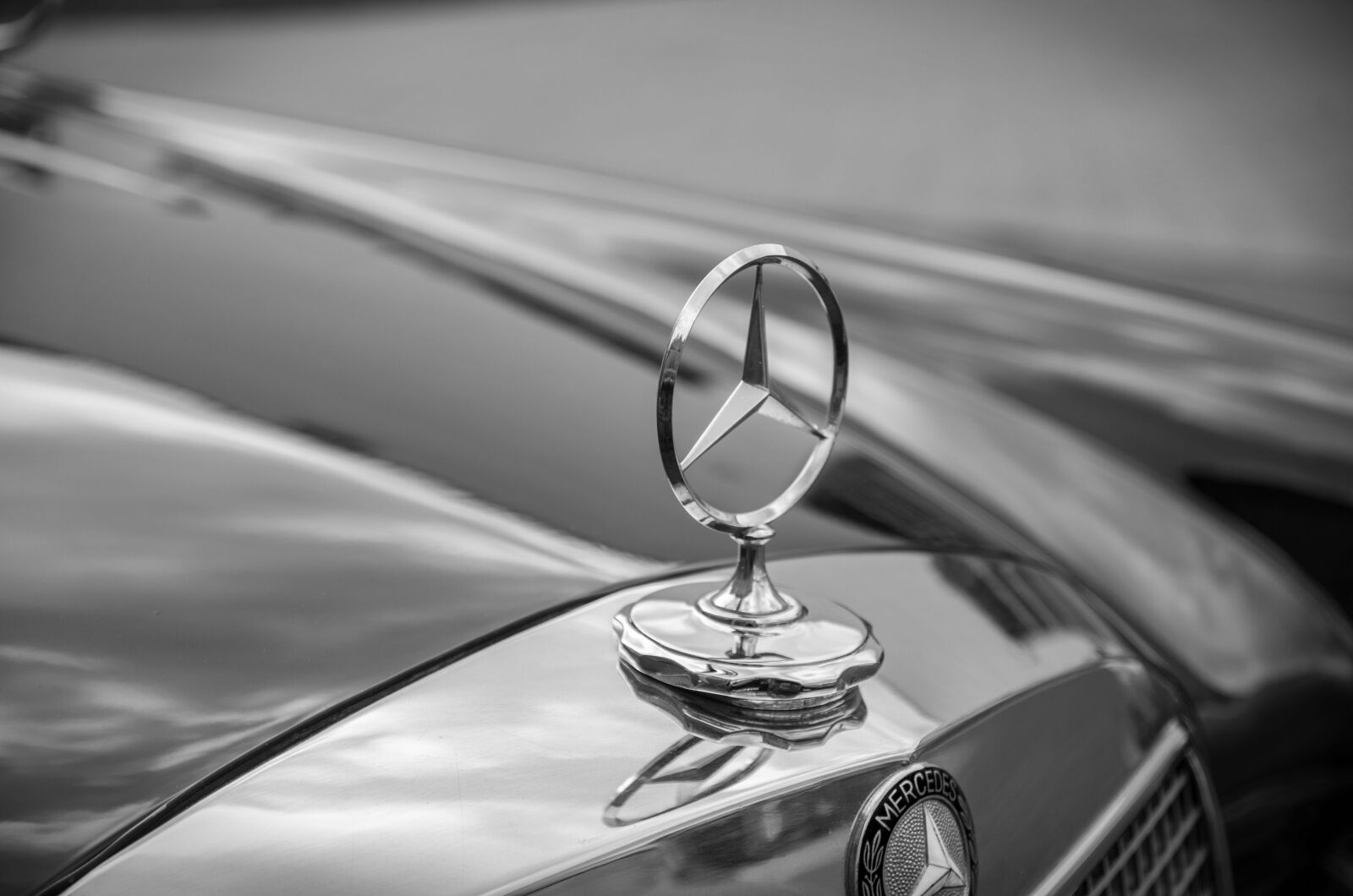 Pentax K-50 sample photo. Mercedes star, trademarks, automotive photography