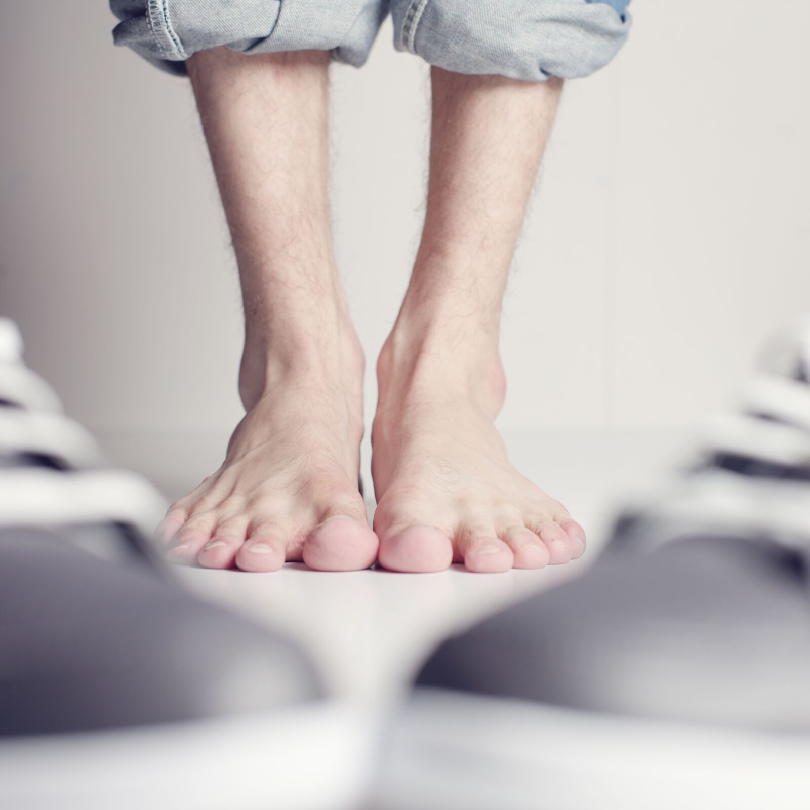 Canon EOS-1Ds Mark III sample photo. Feet, barefoot, foot photography