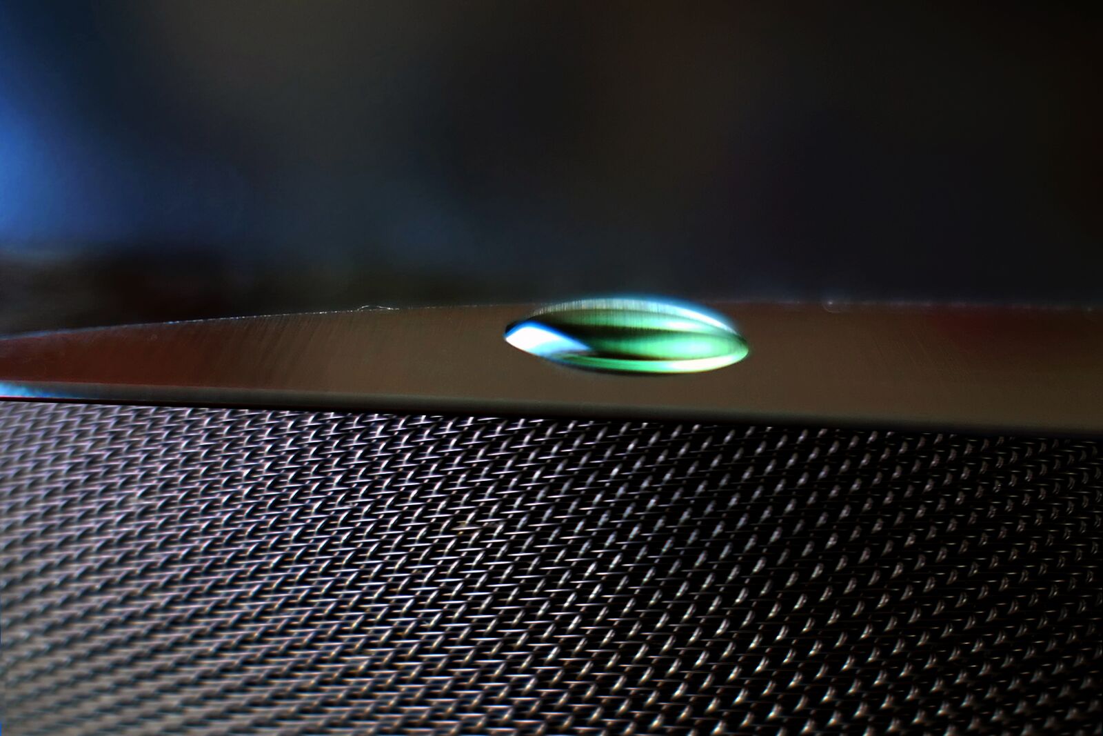 Panasonic Lumix DMC-LX10 (Lumix DMC-LX15) sample photo. Background, metallic, steel photography
