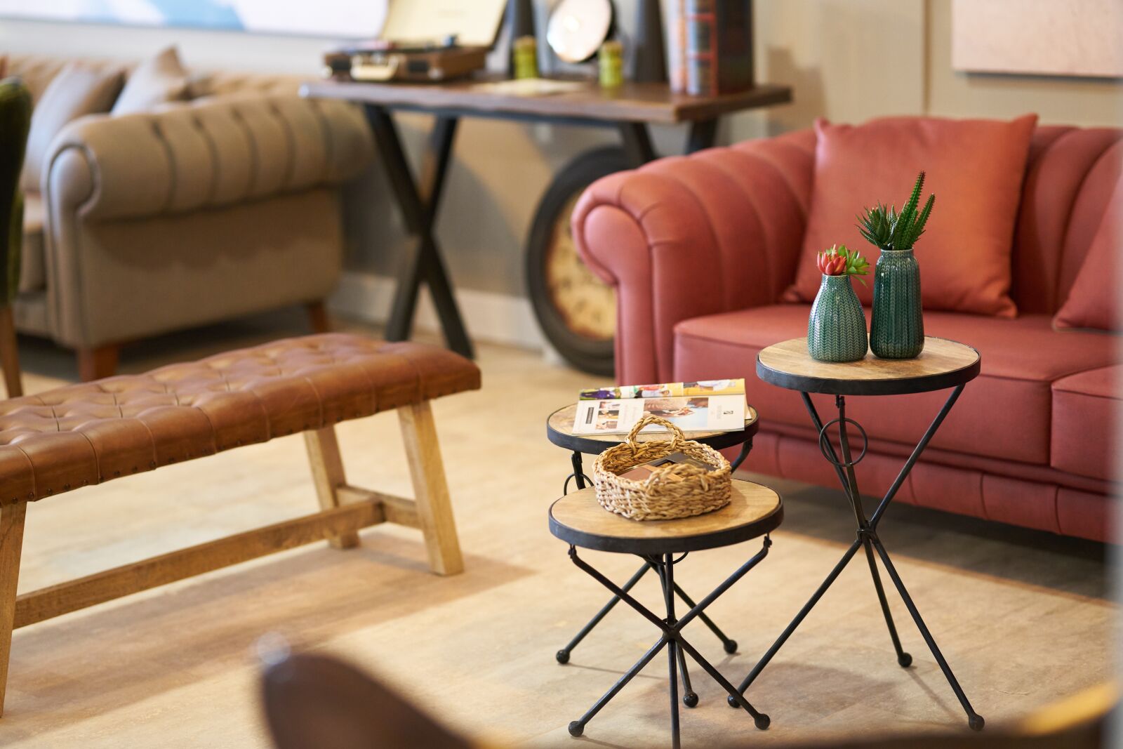 Sigma 85mm F1.4 DG HSM Art sample photo. Furniture, armchair, chair photography