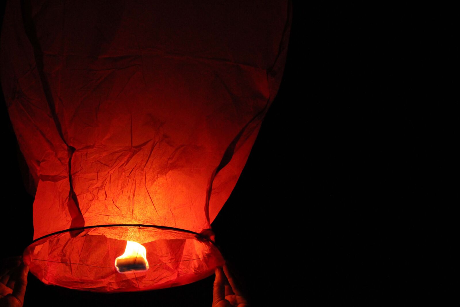 Canon EOS 600D (Rebel EOS T3i / EOS Kiss X5) sample photo. Lamp, night, lights photography