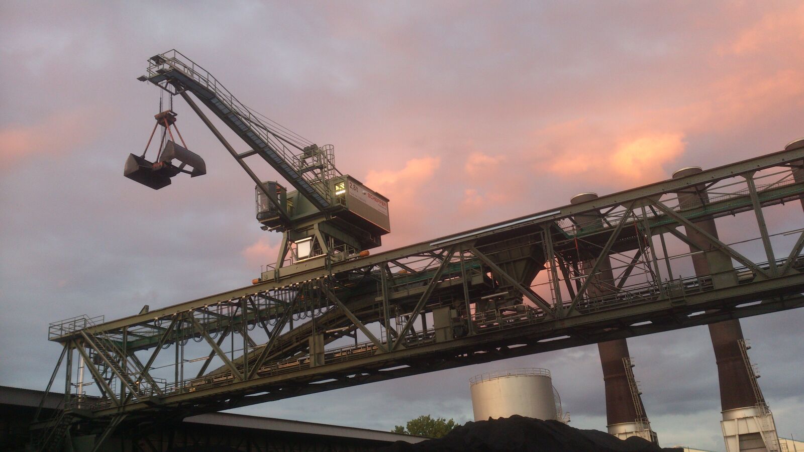 Sony Ericsson Xperia S sample photo. Crane, claw crane, scheffer photography