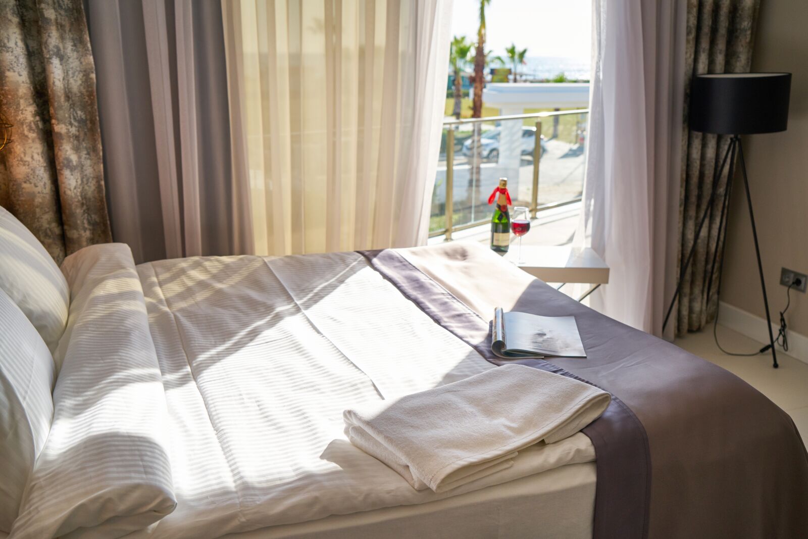 Sony a7R II sample photo. Hotel, bed, sheets photography