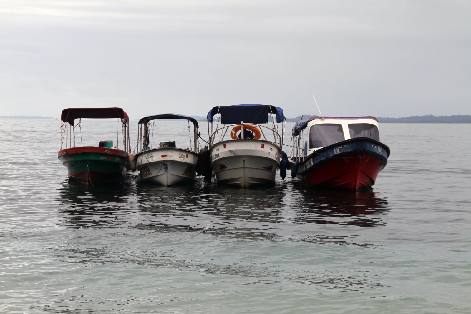 Canon EOS 7D sample photo. Boats, water taxi, transportation photography
