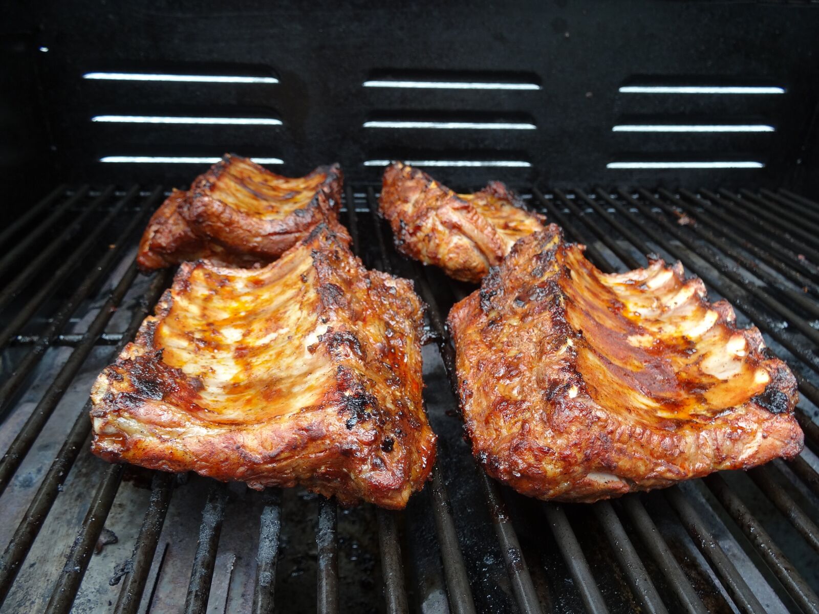 Sony Cyber-shot DSC-HX20V sample photo. Spare ribs, grill, meat photography
