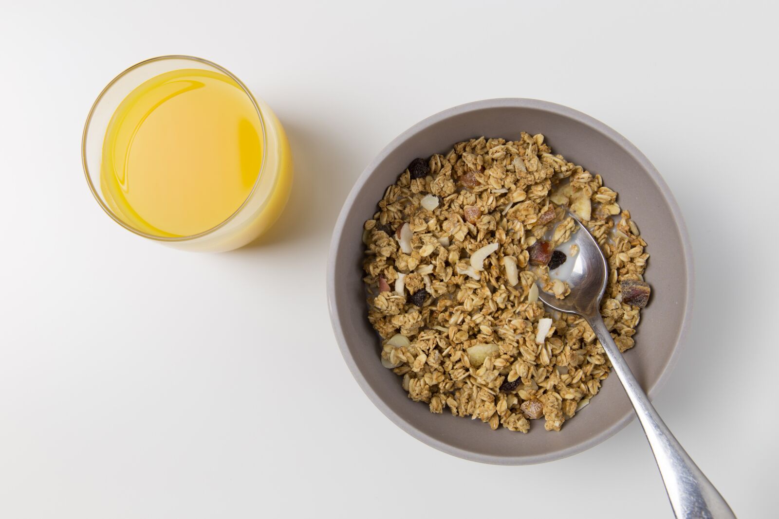 Canon EF 24-70mm F2.8L II USM sample photo. Orange juice, drink, breakfast photography