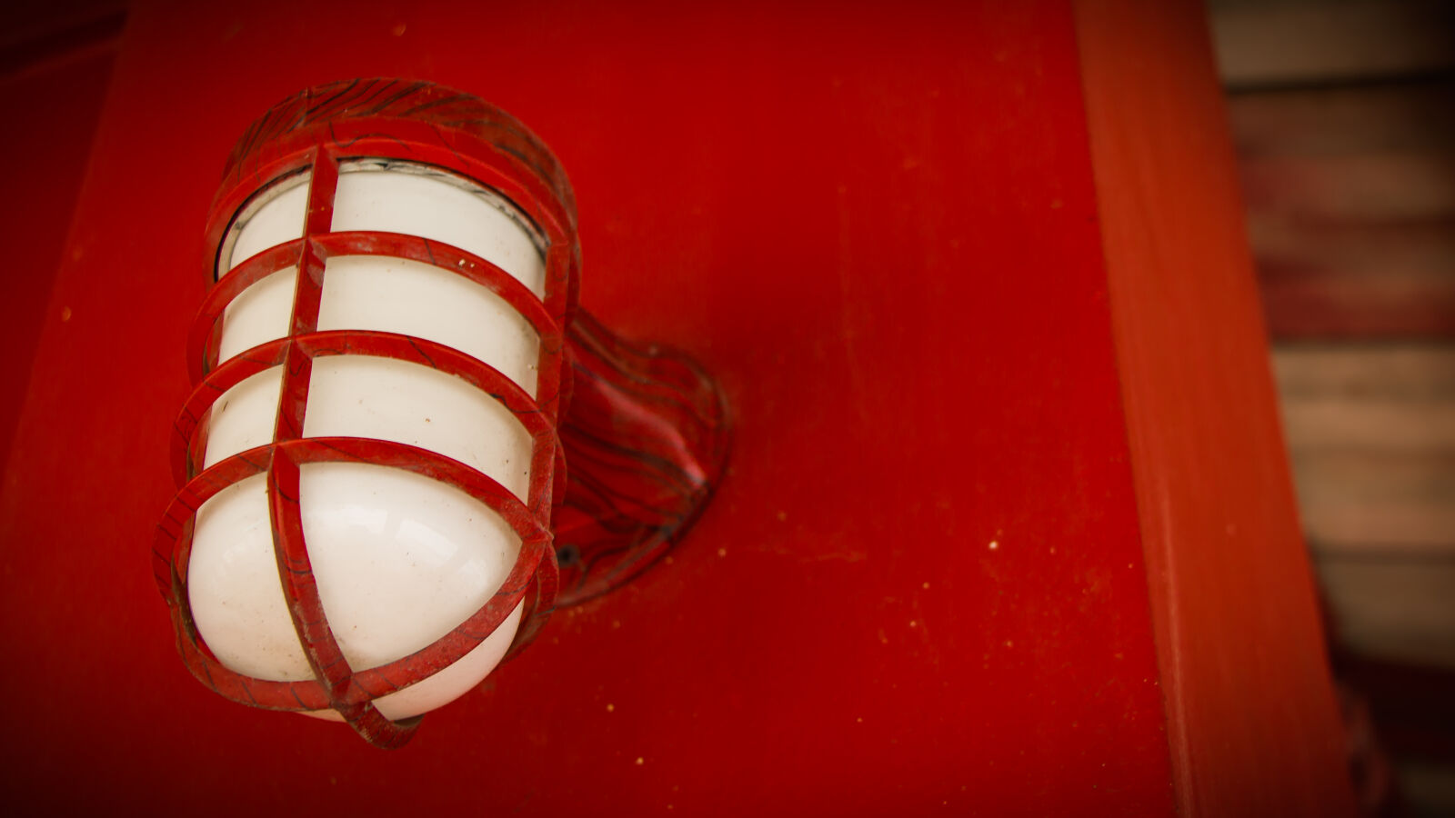 Canon EOS 70D sample photo. Chanthaburi, thailand, lamp, red photography