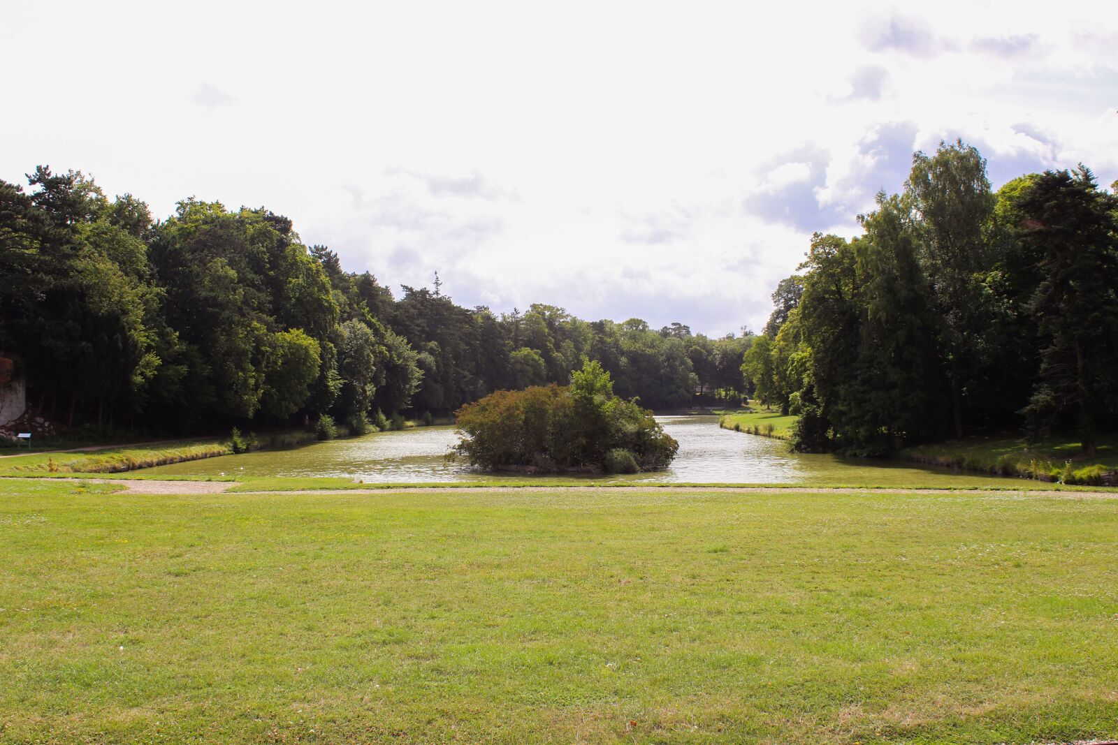 Canon EOS 600D (Rebel EOS T3i / EOS Kiss X5) sample photo. Trees, water, l photography