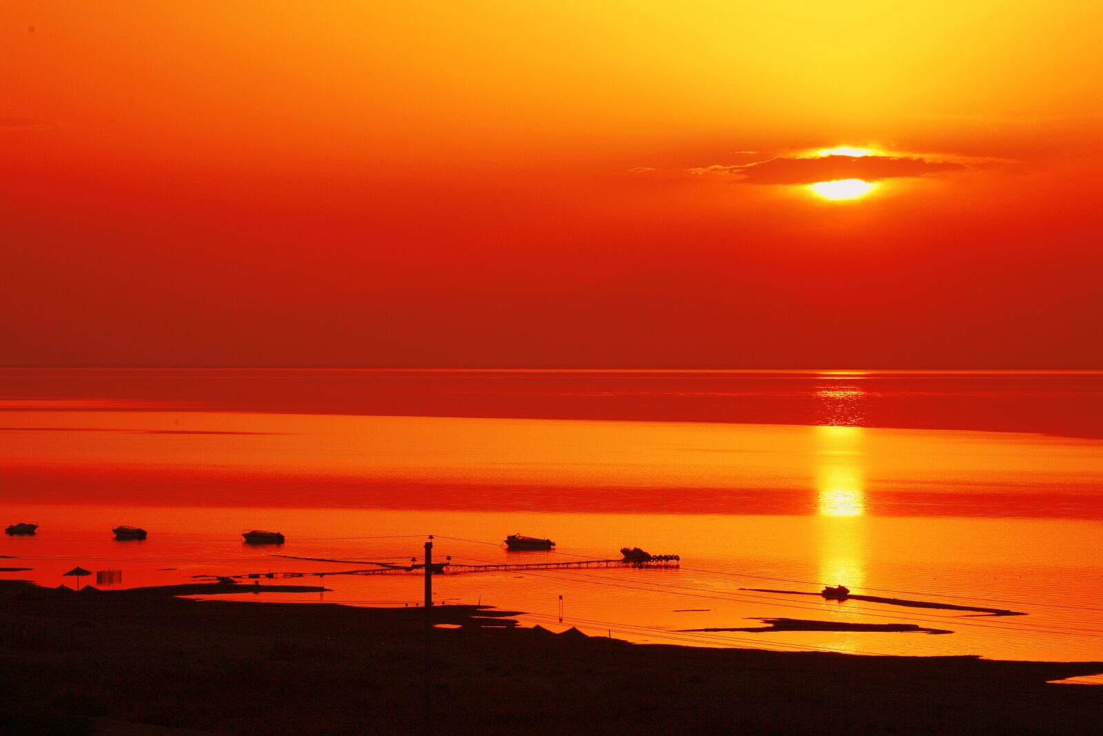 Canon EOS 5D sample photo. Sunrise, lake, coast photography