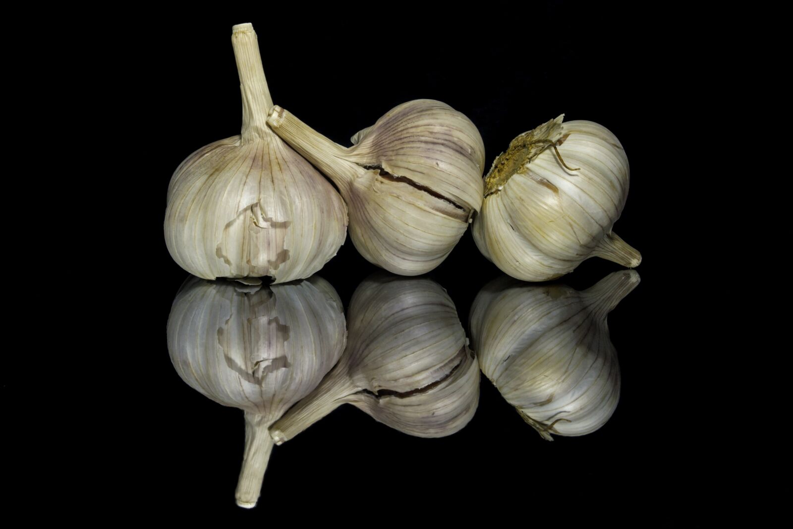 Nikon D3100 sample photo. Garlic, food, vegetables photography